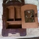 Wardrobe bird décor