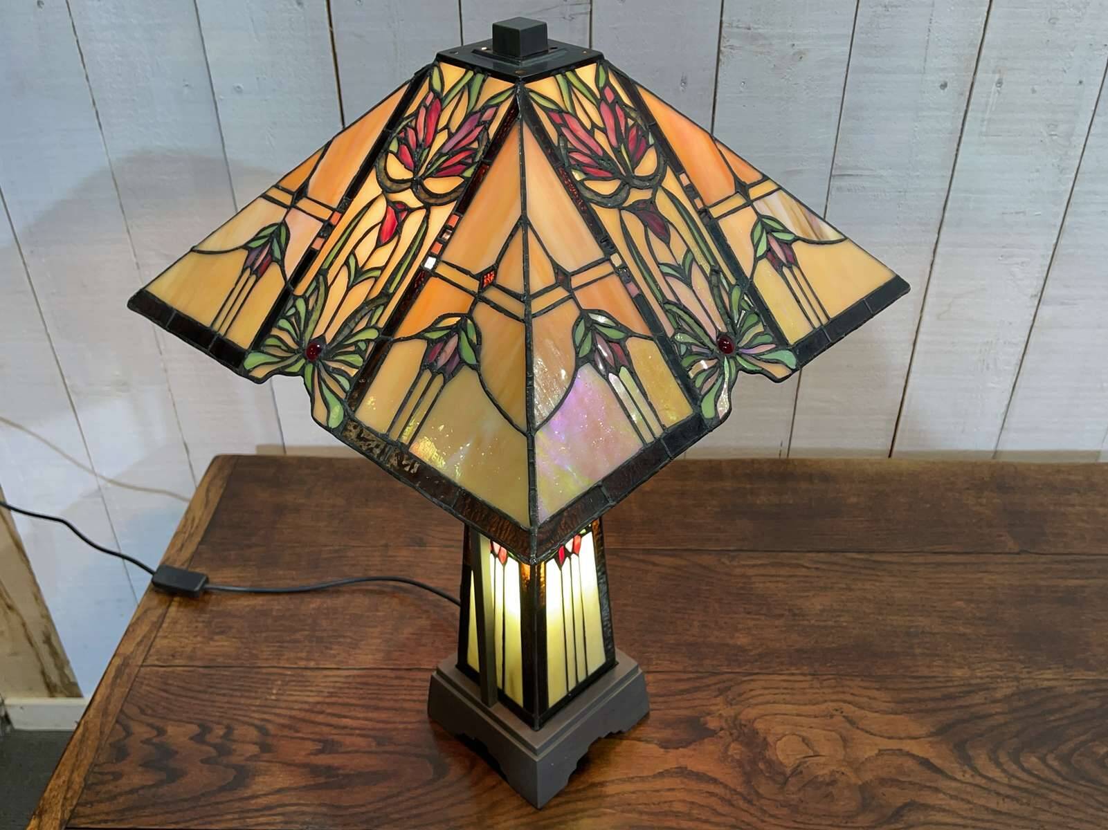 Modern Tiffany style lamp with Art Deco decor