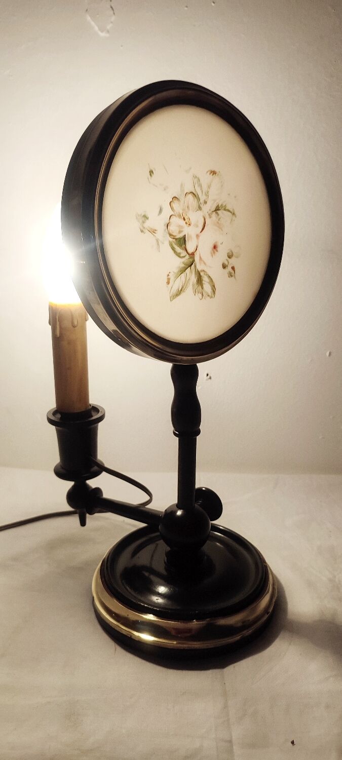 Table lamp in wood and brass. France, 1940s.