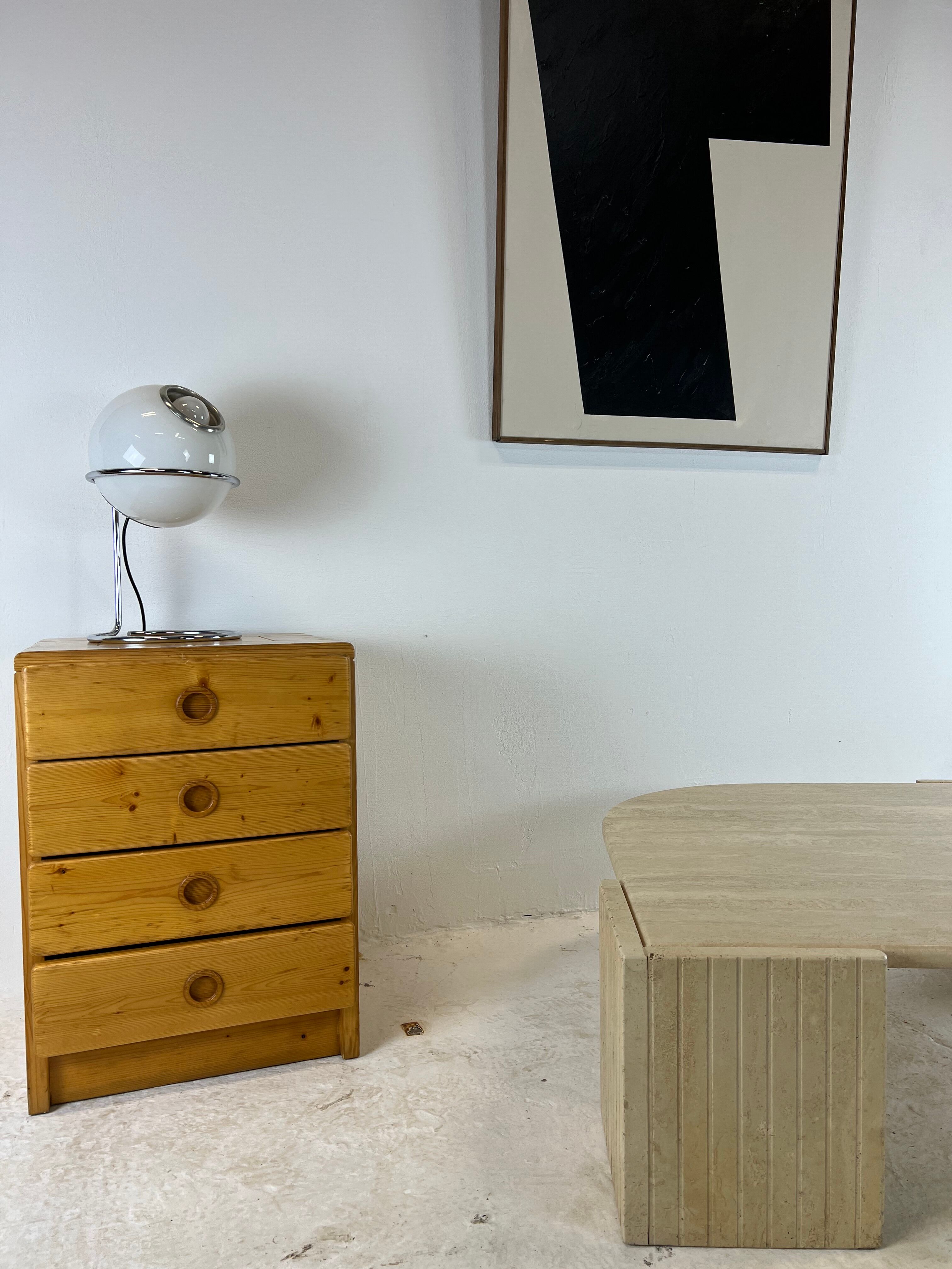 Coffee table Roche Bobois "eye" in travertine, 1970