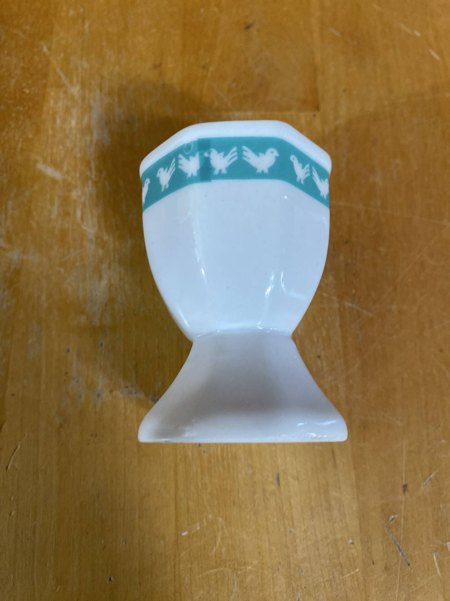 Set of 4 egg cups francoise saget white porcelain chicken decor