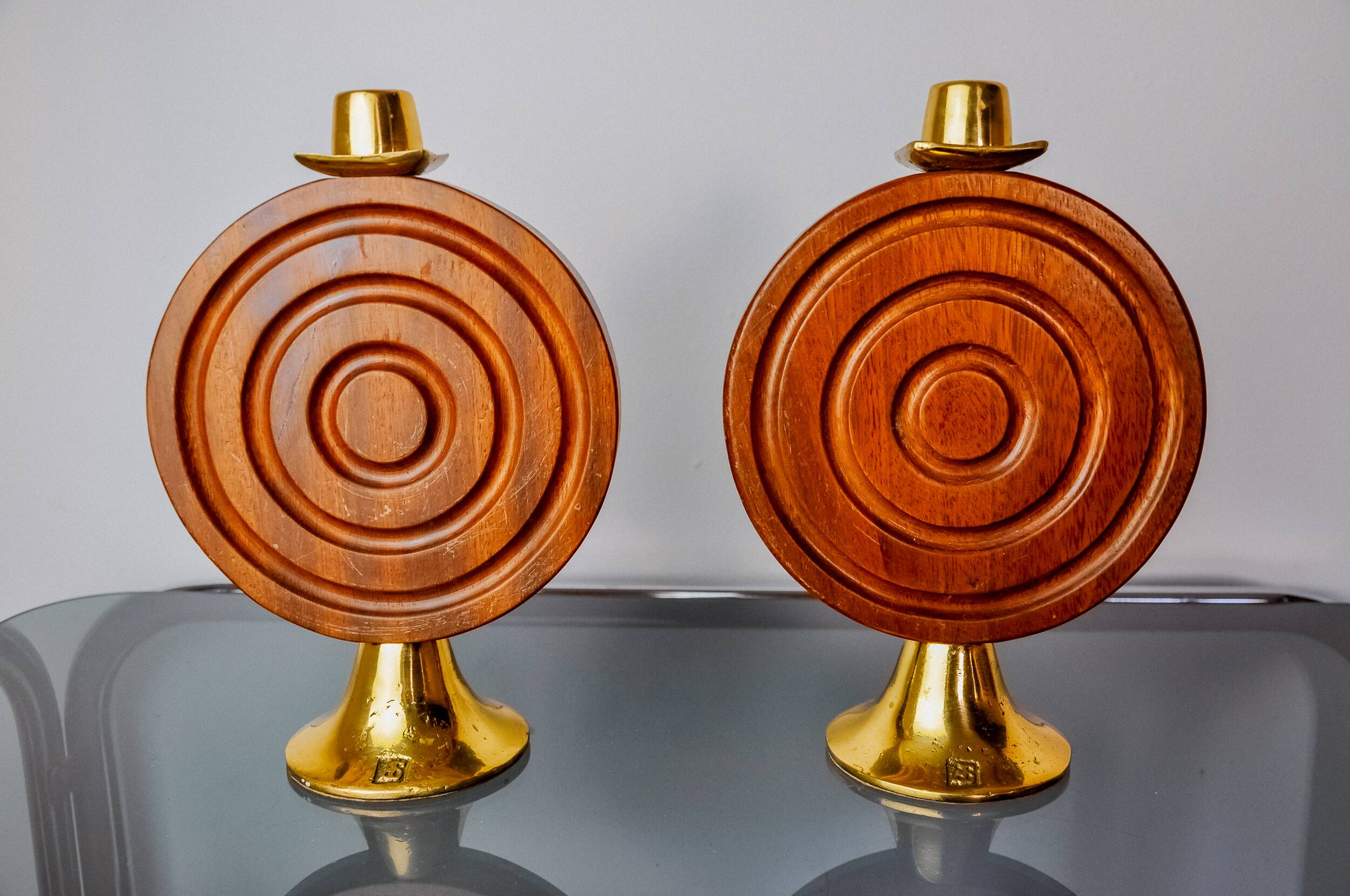 Pair of brutalist candlesticks by Ardisur, bronze and wood, Spain, 1970