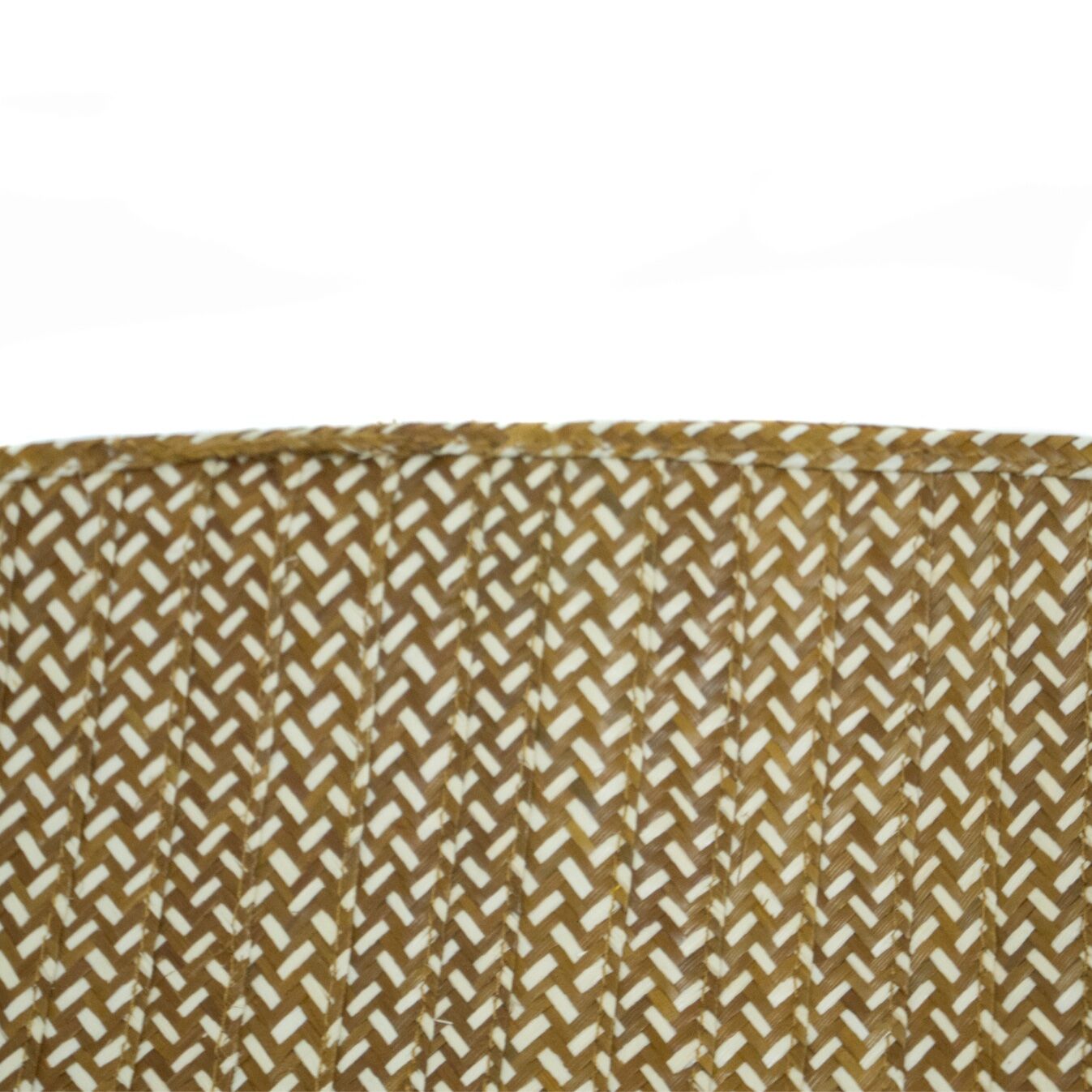 Round carpet or wall decoration in natural fiber of caña flecha