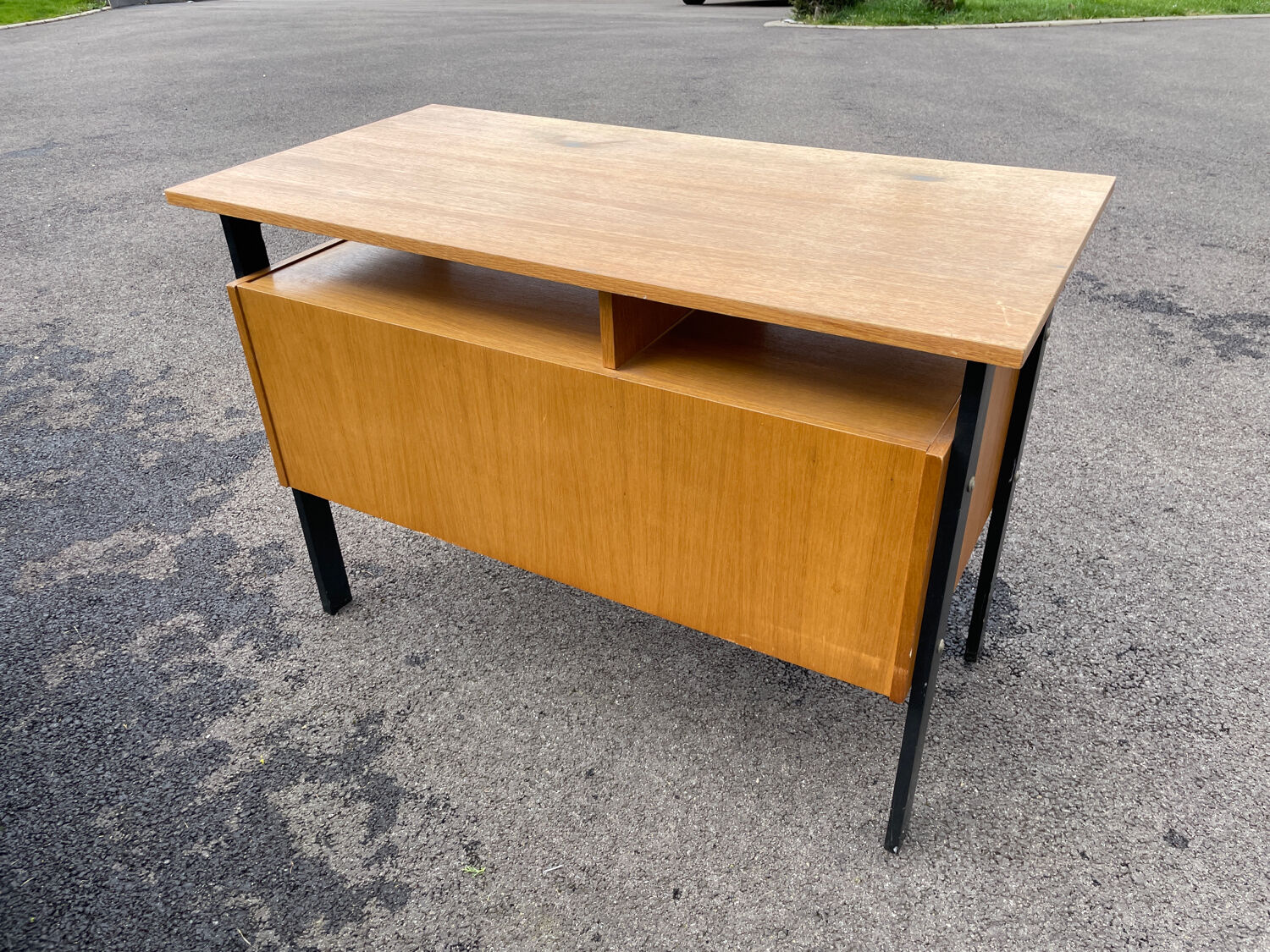 Vintage modernist desk 1950-60 wood