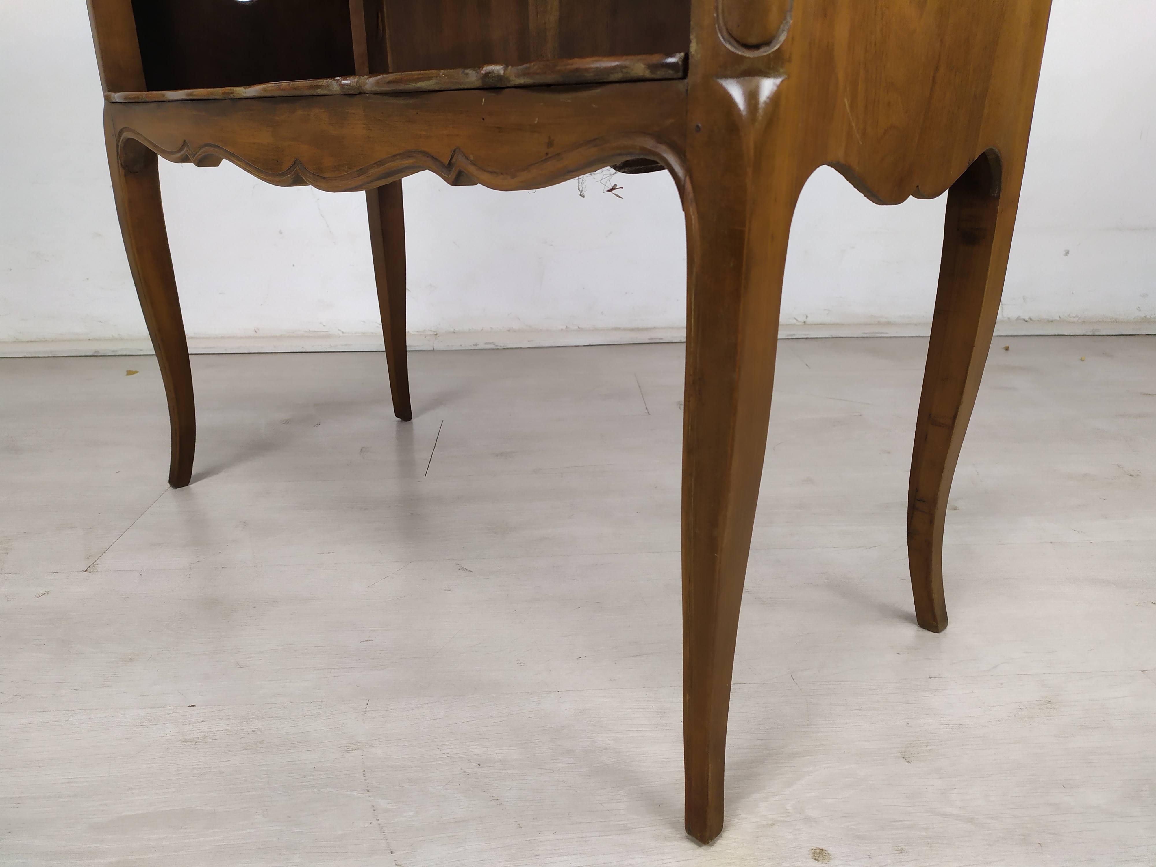 Bibus style Louis XV