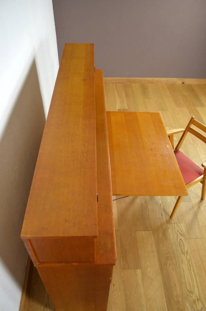 Daybed / Modular Desk Furnished in Vintage Blond Oak 1950