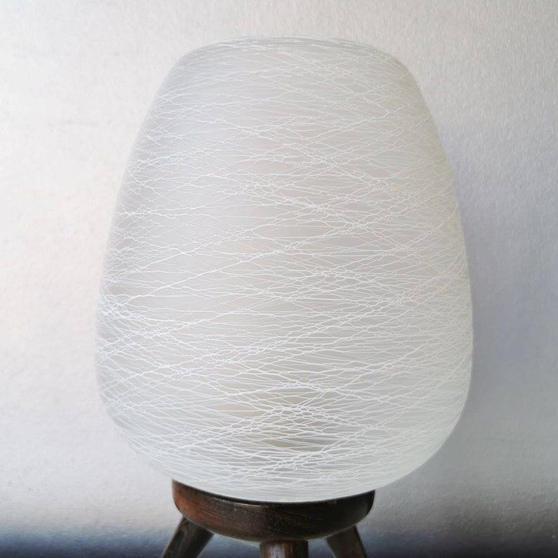 Danish vintage wooden tripod table lamp, 1970