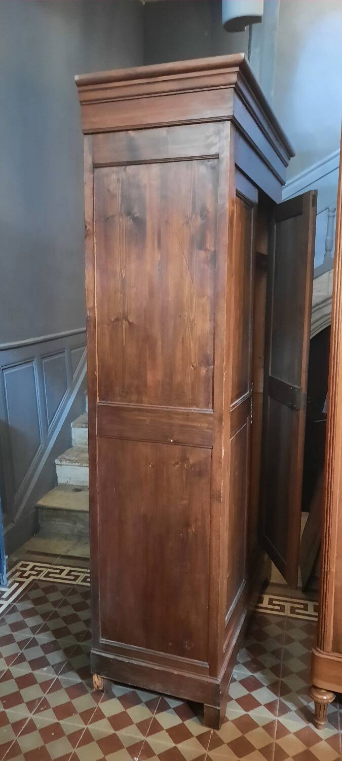 Armoire parisienne