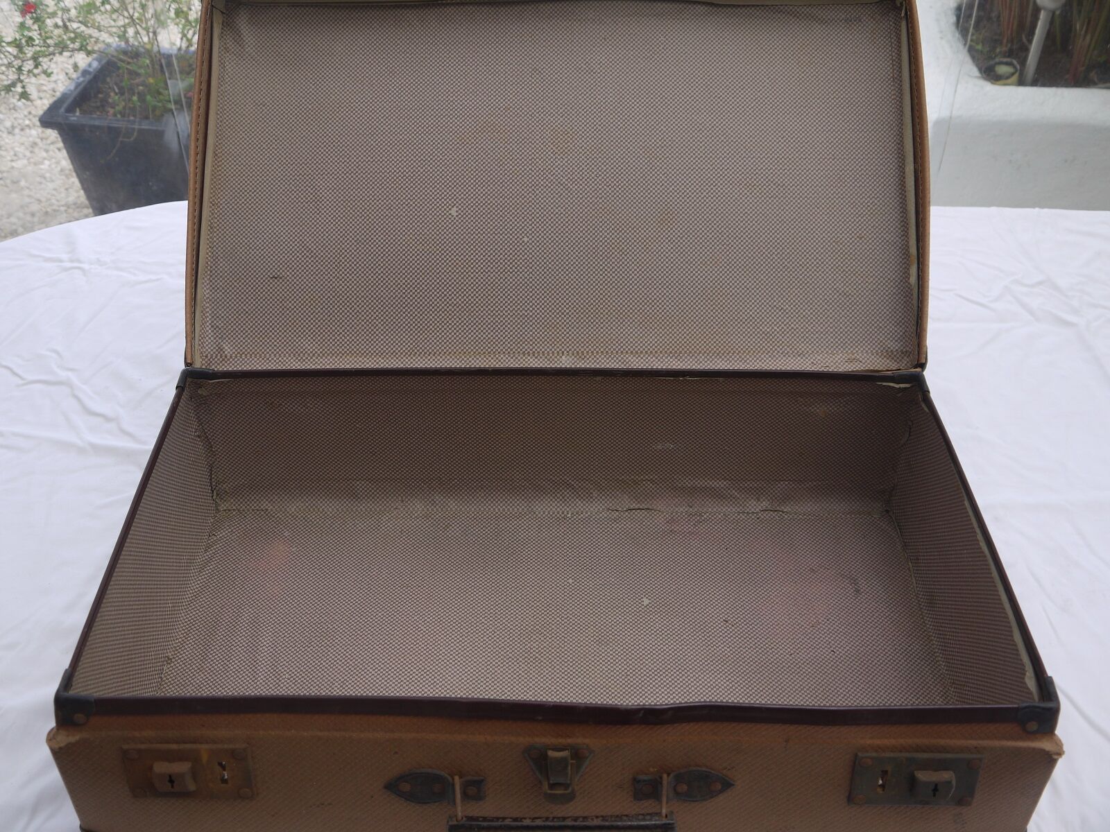 40s jacket in relief griddle