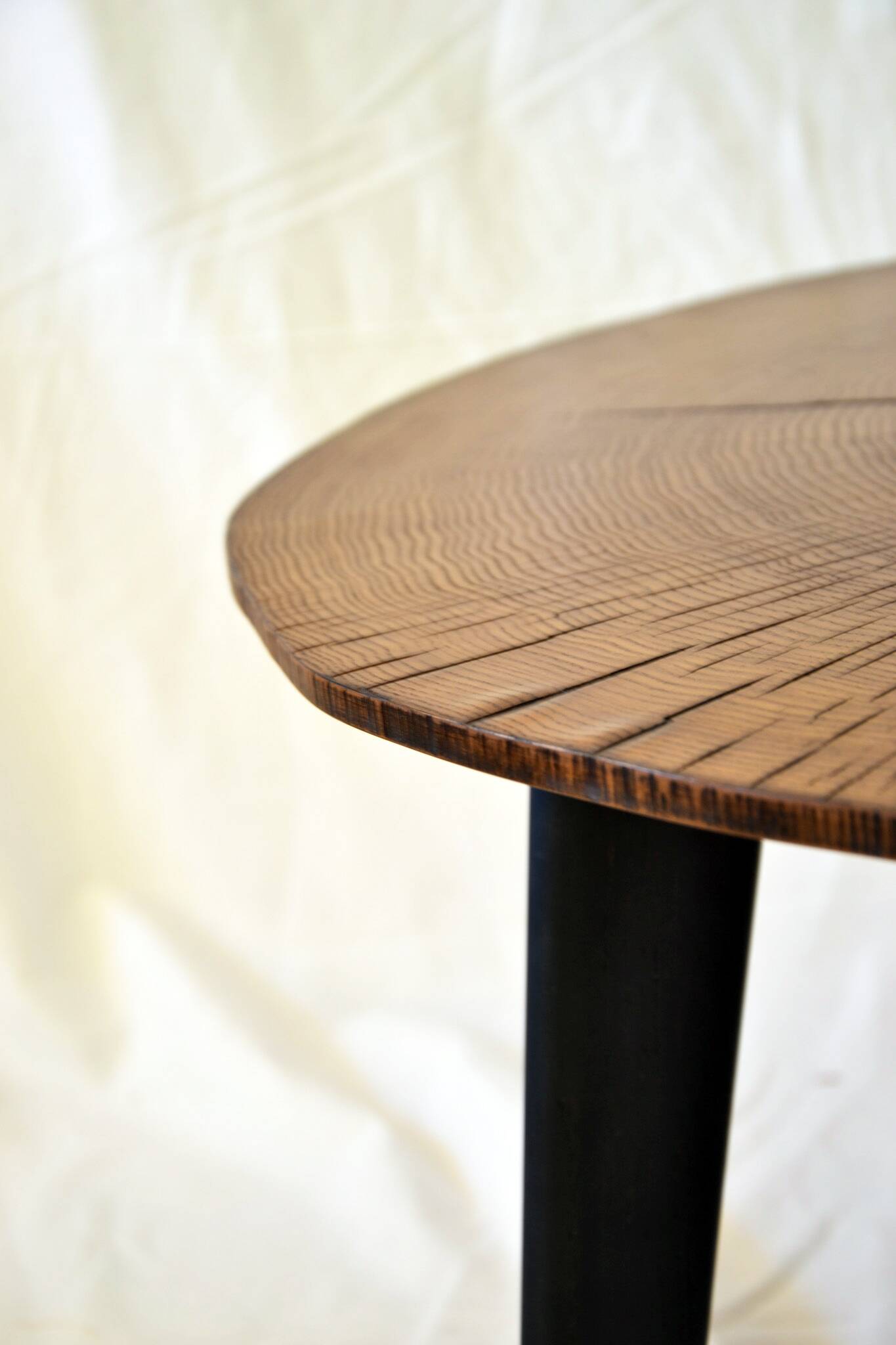 Round oak coffee table