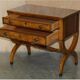 Paire de buffets vintage néoclassique en bois de ronce de chêne