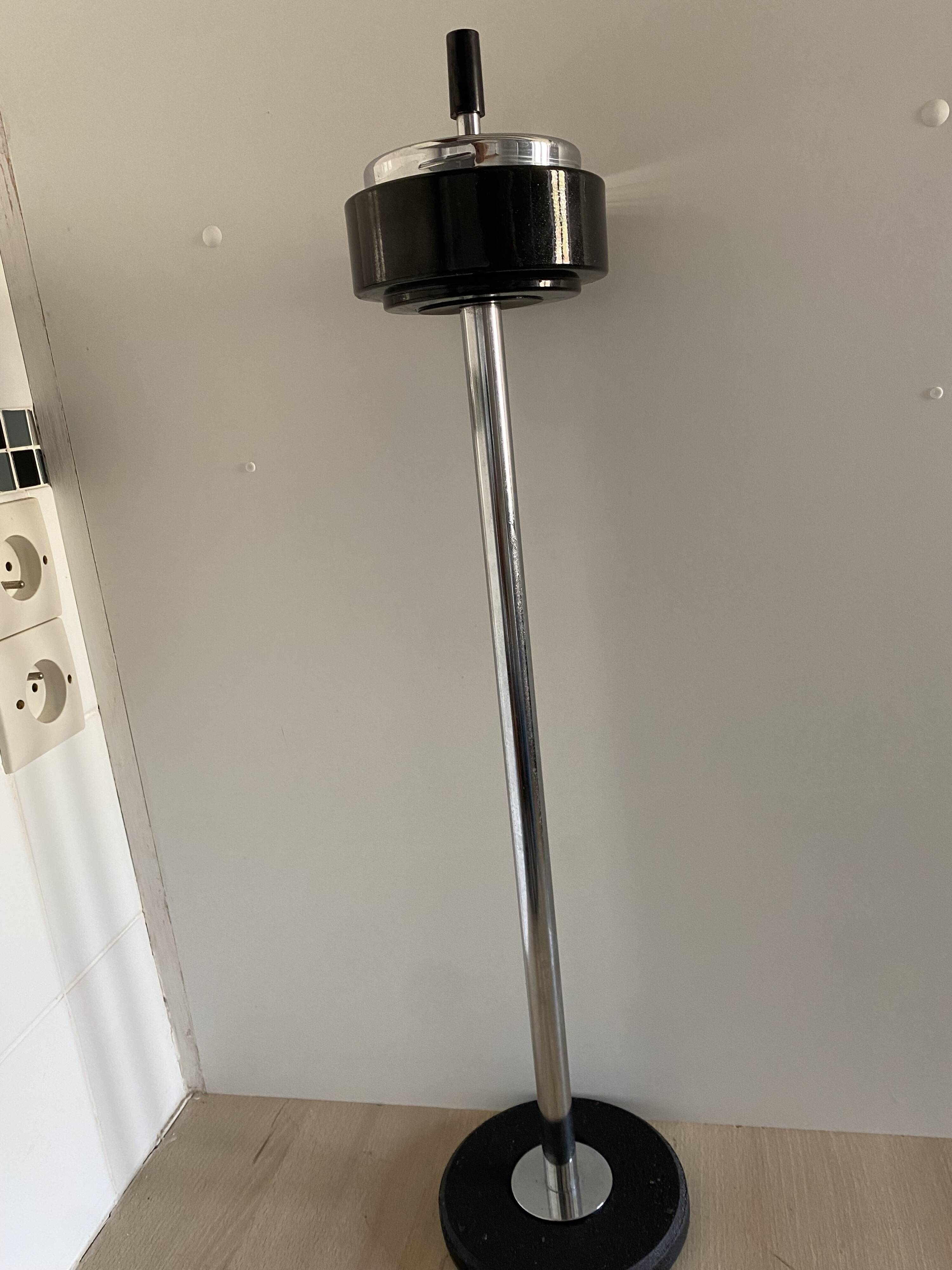 cendrier vintage avec base et couvercle