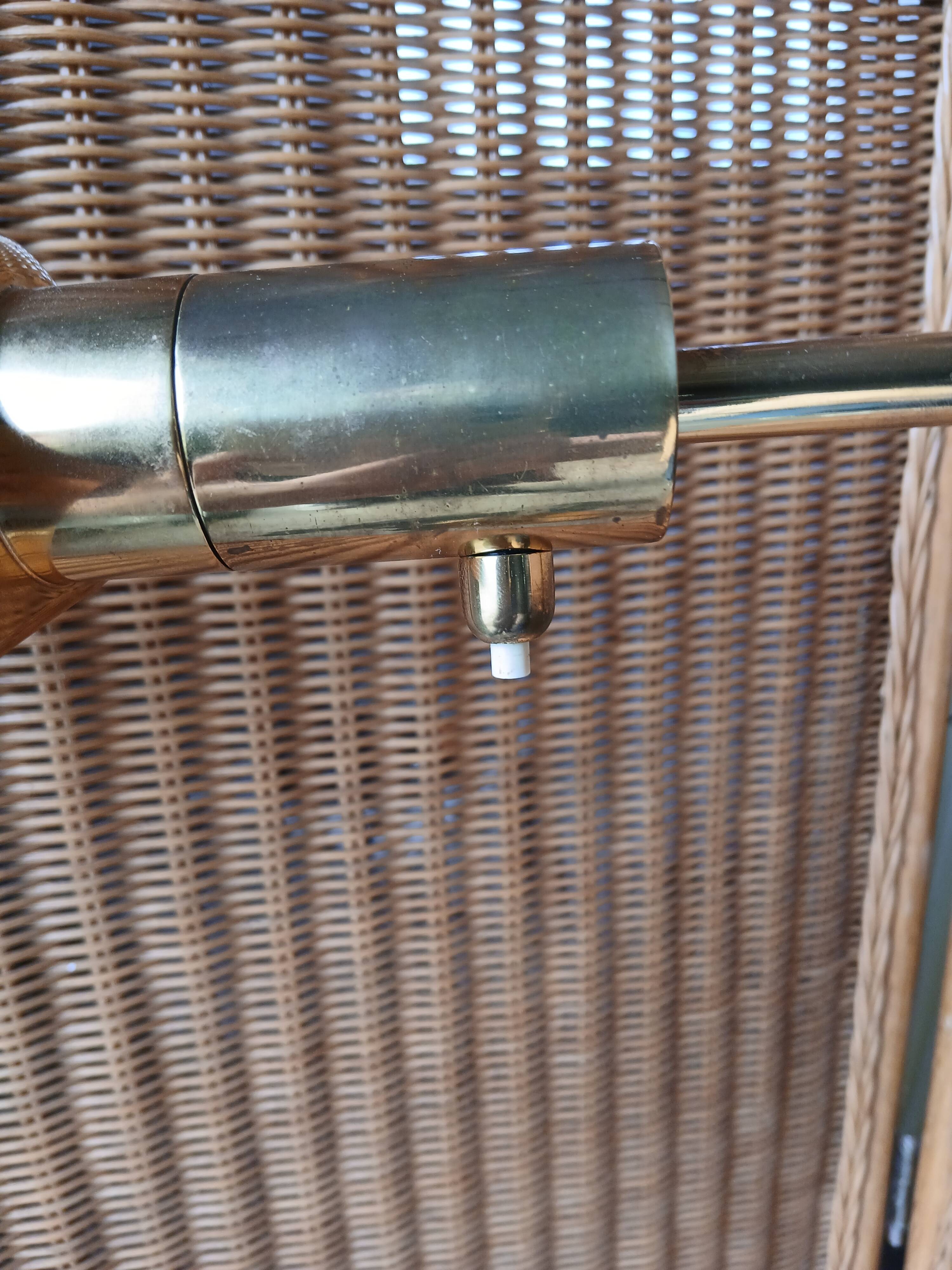Lampadaire doré