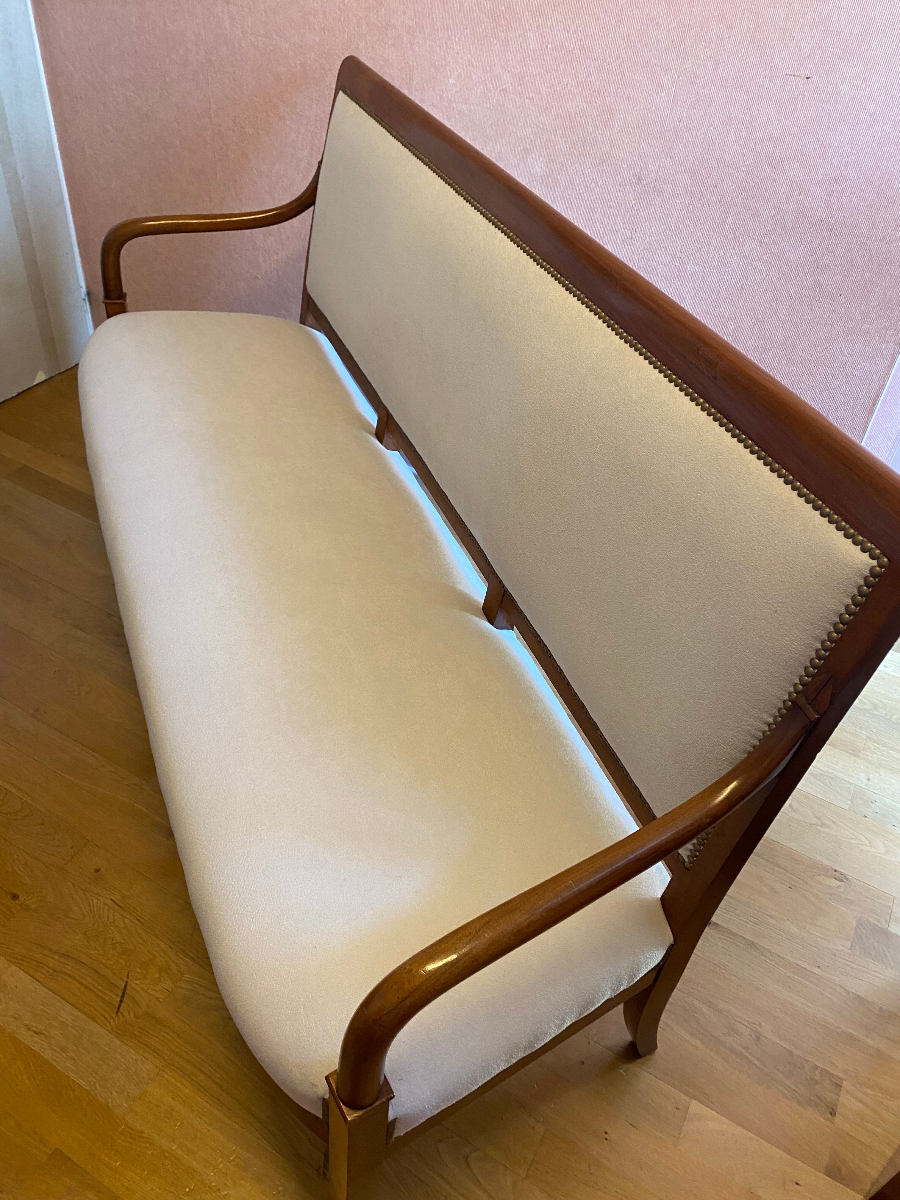Walnut bench, from the restoration period, covered in white.