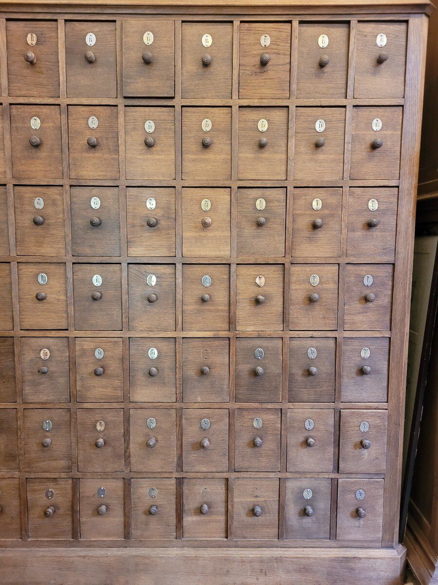 Furniture of trade 70 drawers in chene