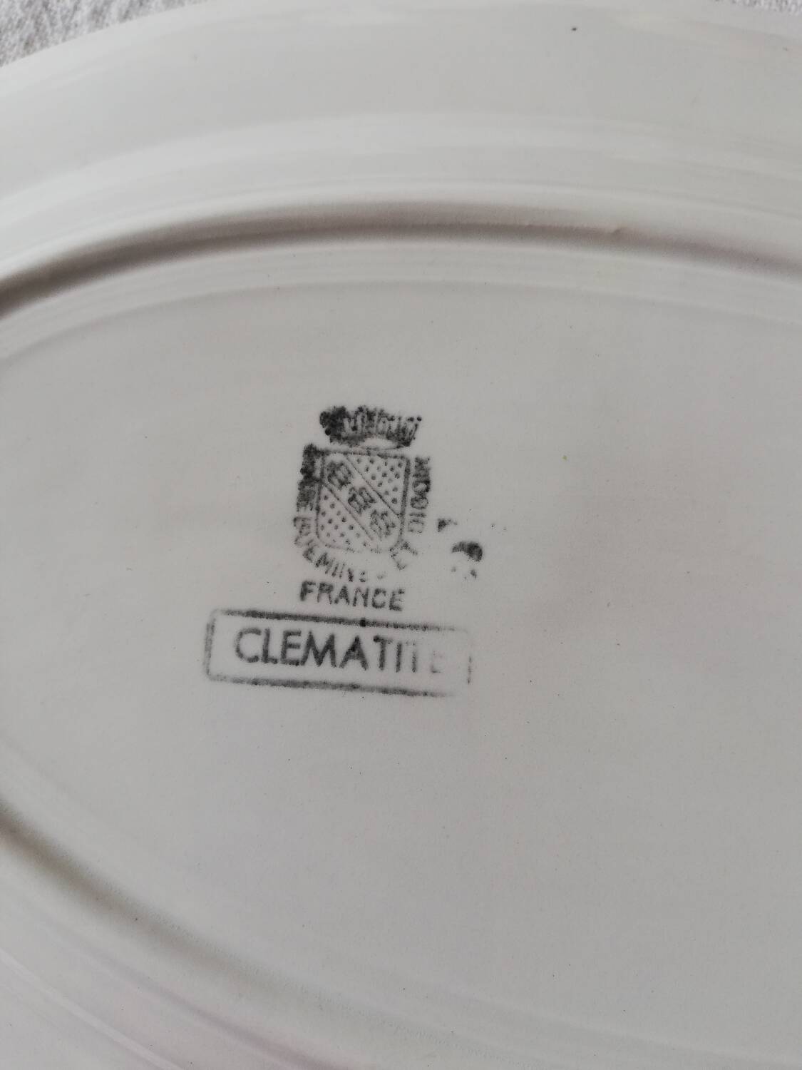 Serving dish, Digoin Clematis flowered dish