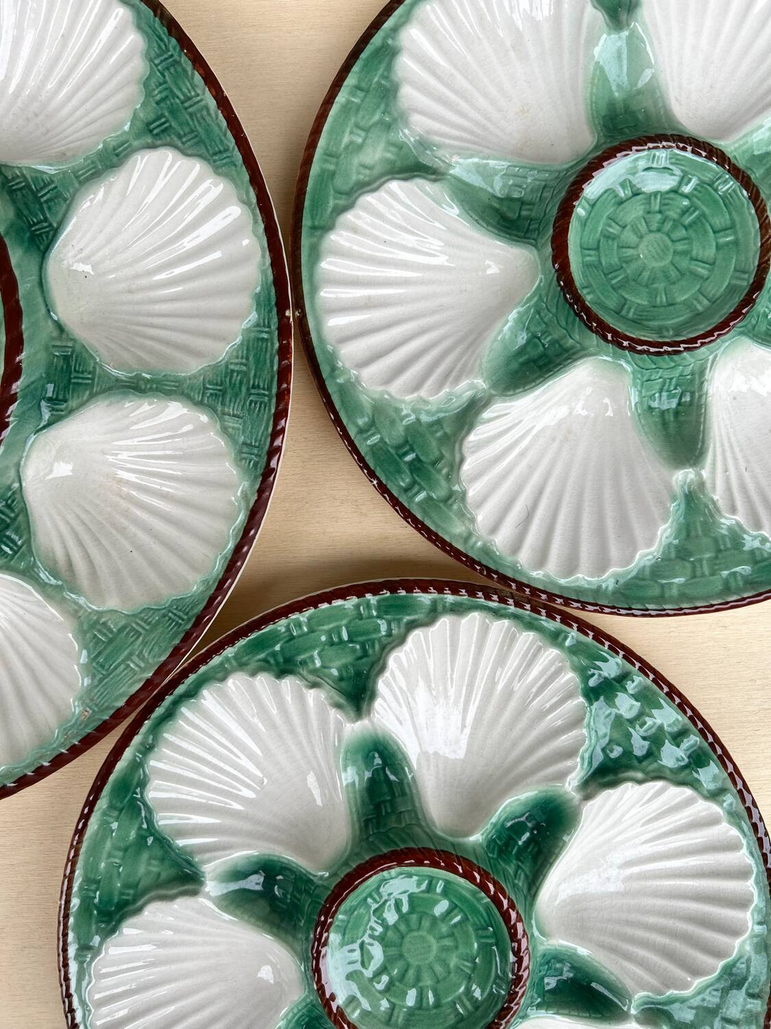 Longchamps oyster plates