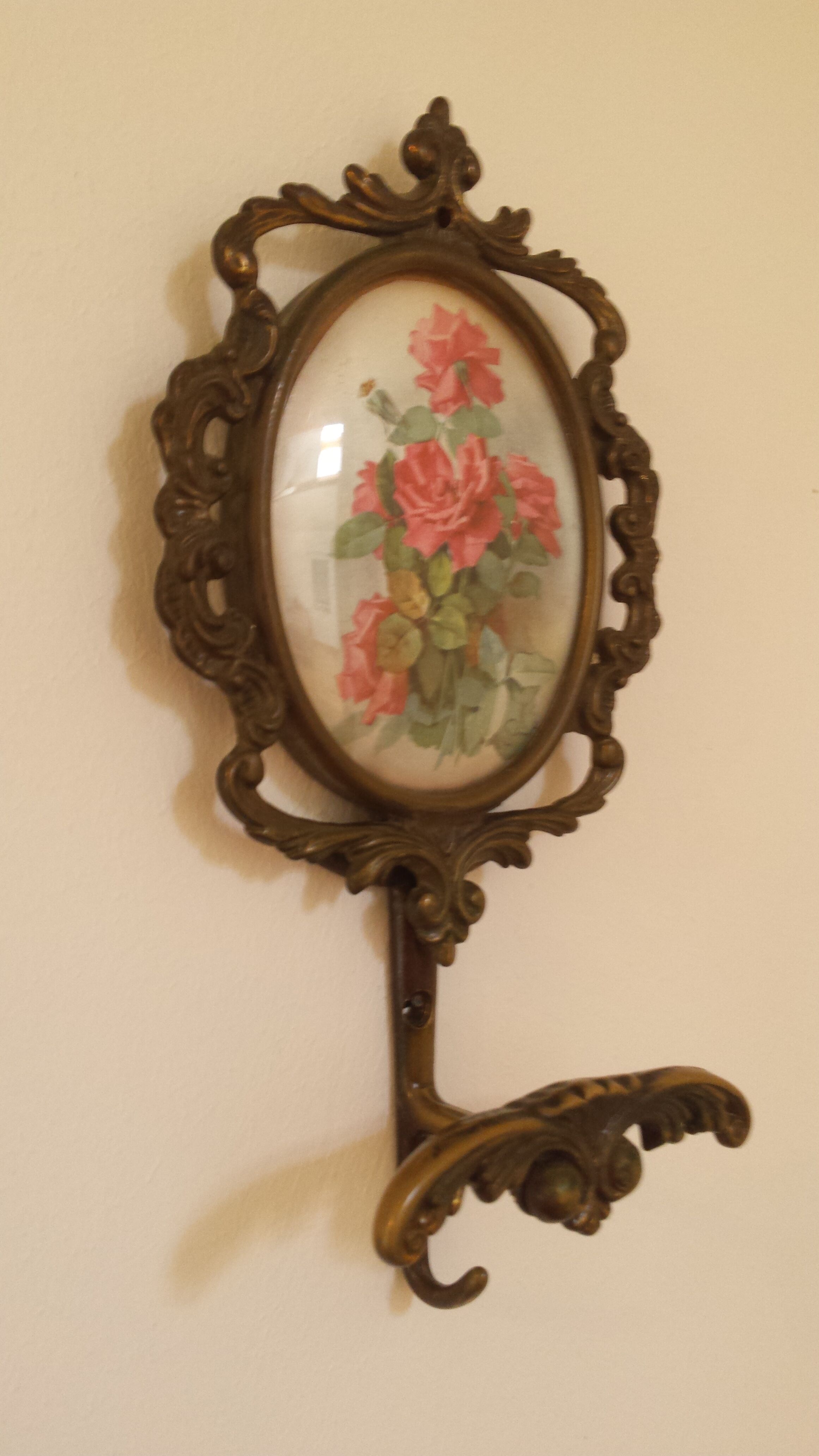 coat rack, hook, metal and flowers
