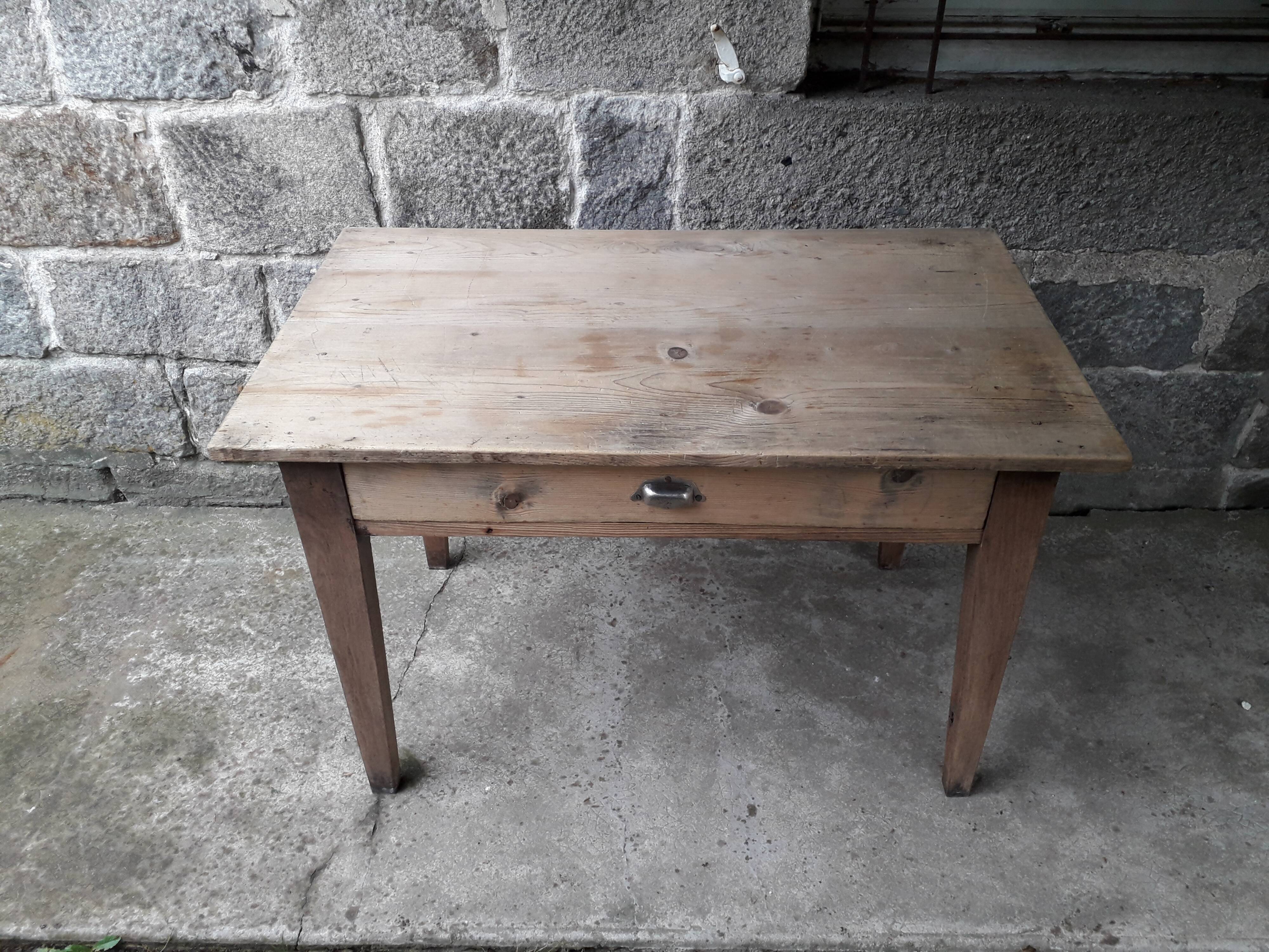 Rustic farmhouse table 115 cm