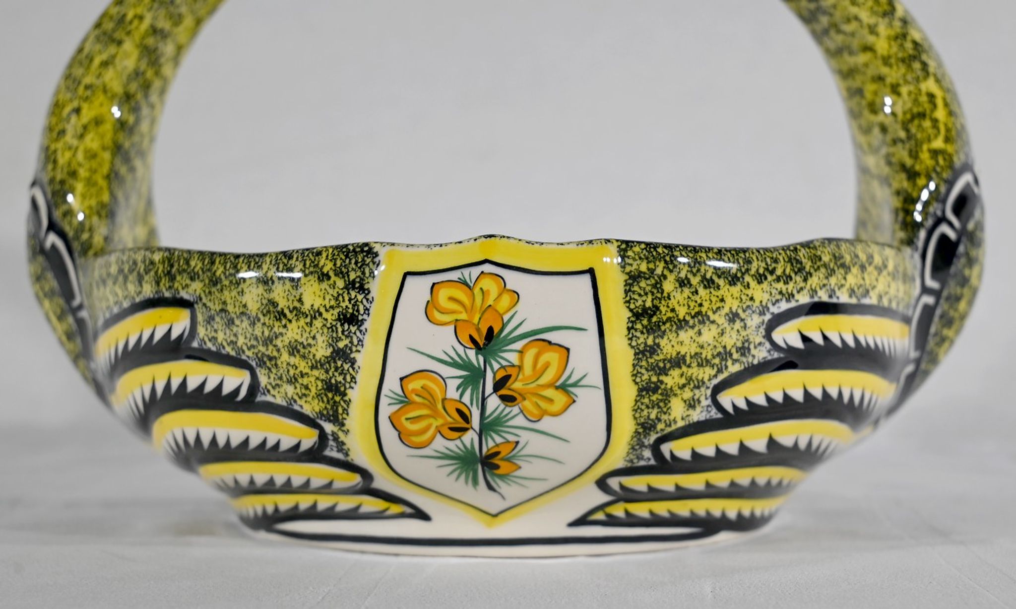Earthenware basket, Manufacture Henriot Quimper – Mid-twentieth century