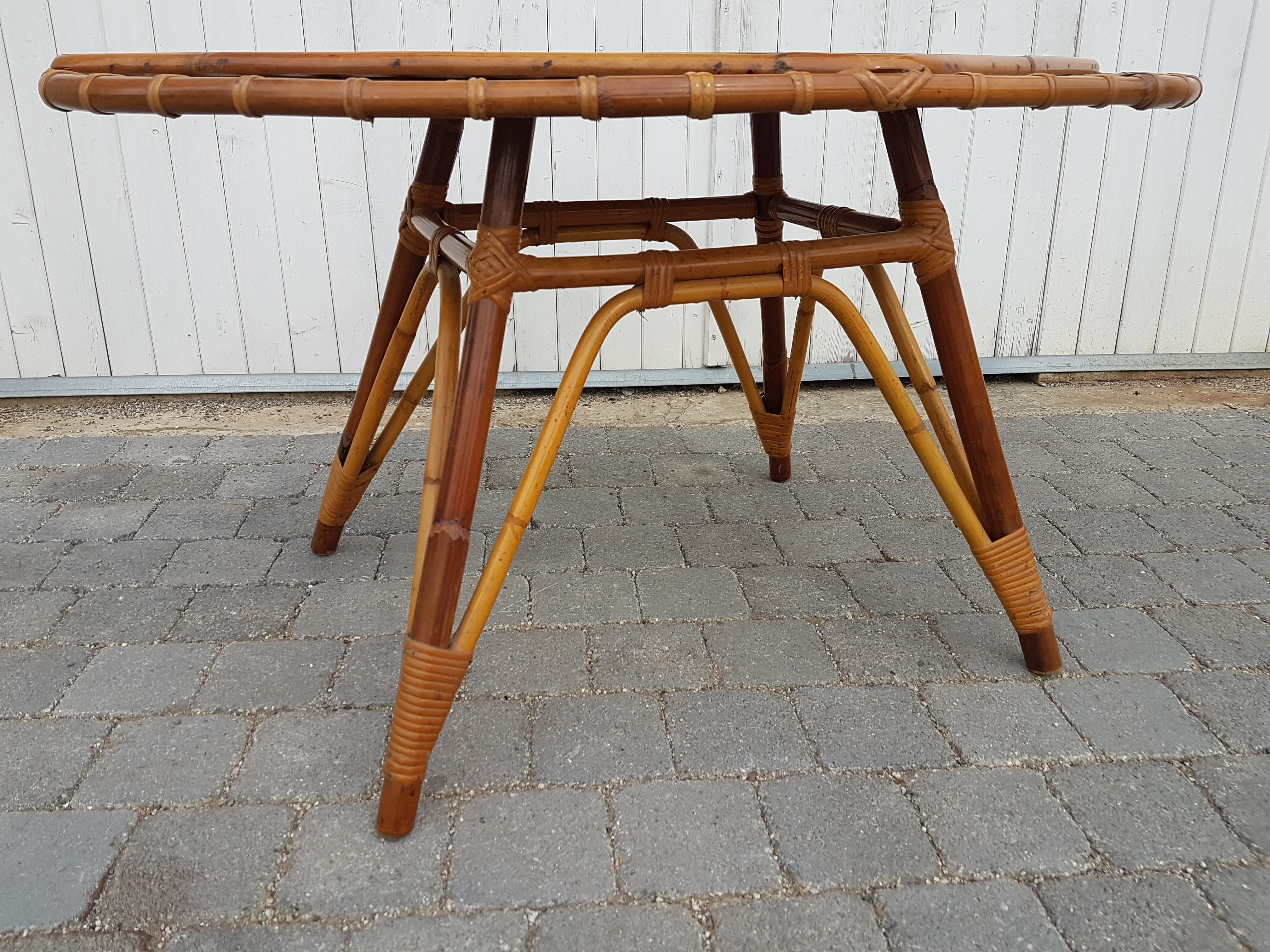 Vintage 1950 rattan coffee table