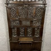Neo-Gothic coat rack in carved oak, 19th century