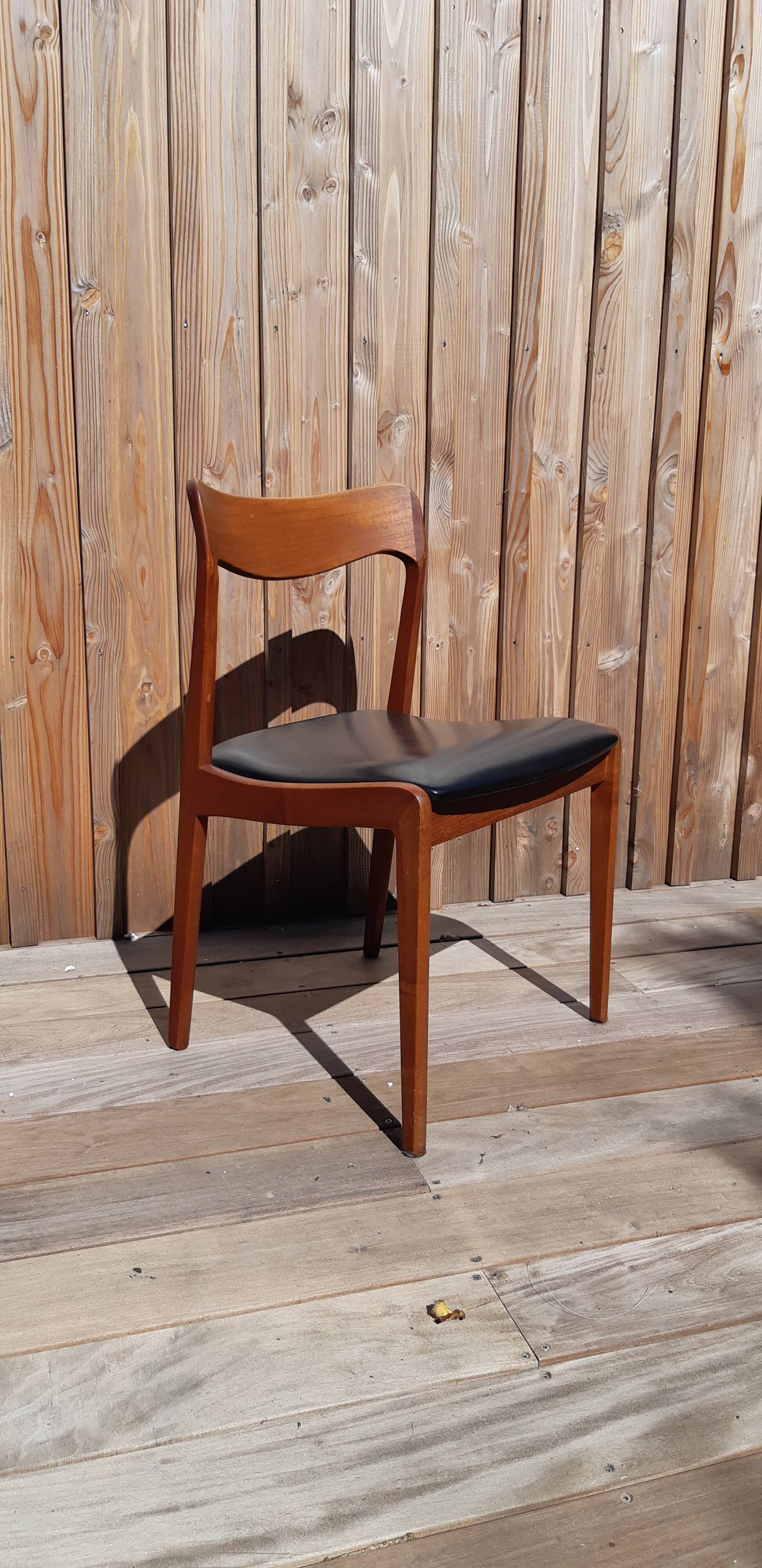 Set of 4 Scandinavian teak chairs and sky seats