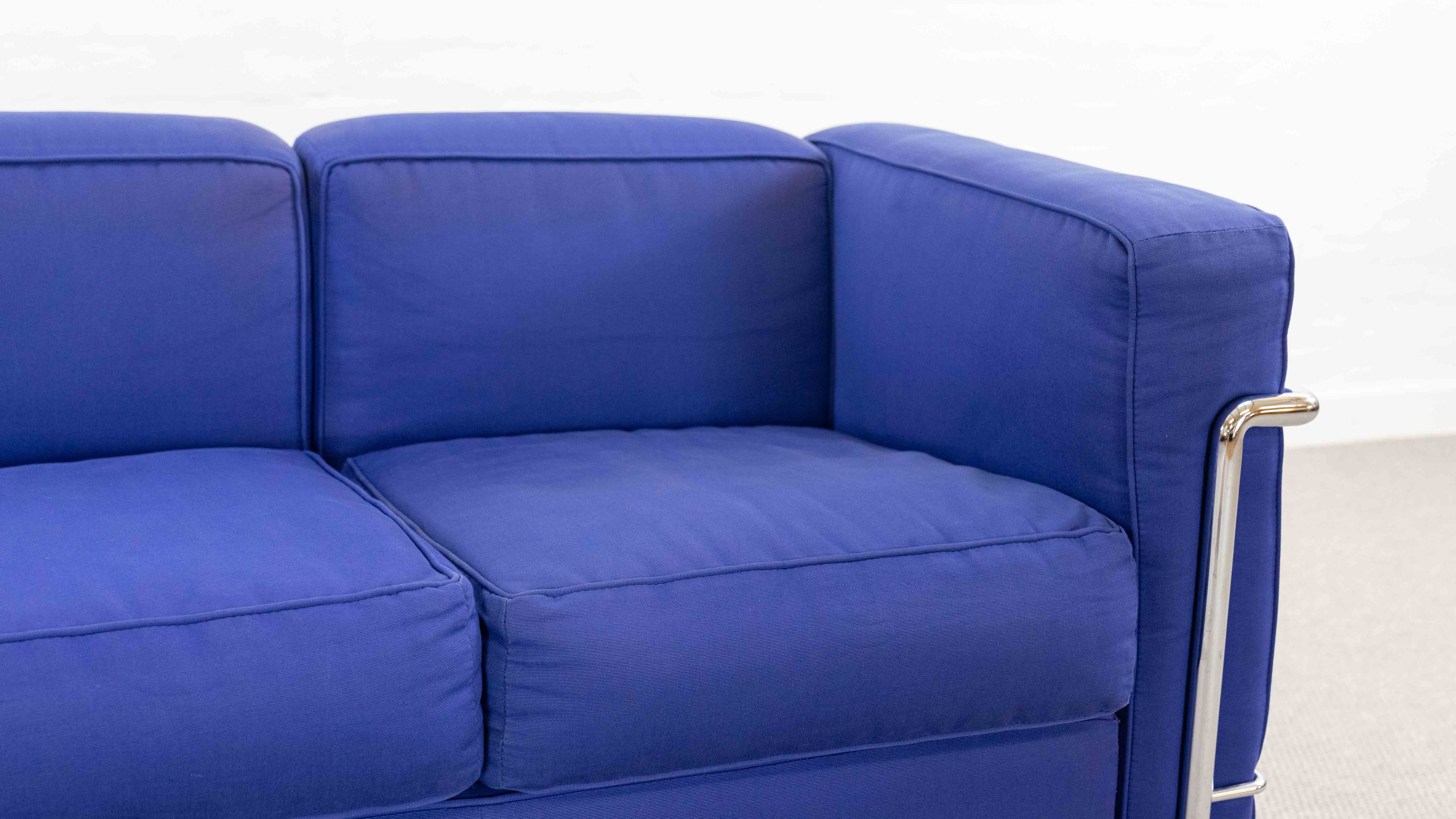 Cassina LC2 3seat Sofa by Charlotte Perriand, Le Corbusier and Pierre Jeanneret in blue fabrics