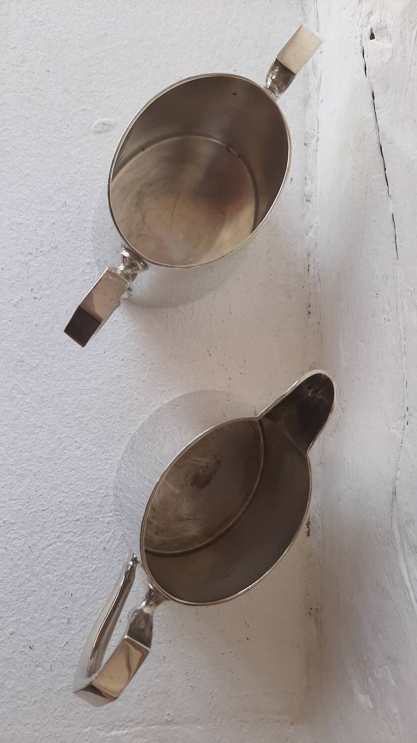 Milk jug and sugar bowl