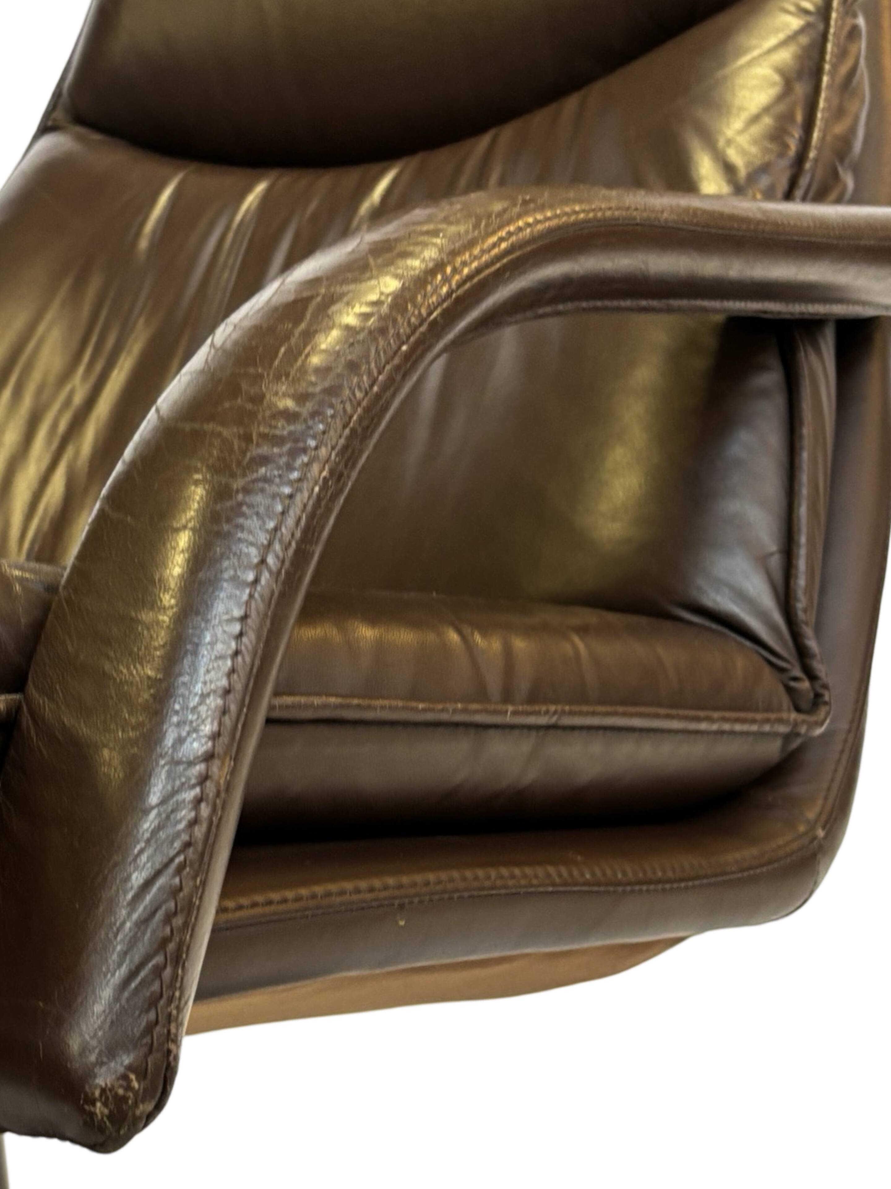 Vintage Artifort lounge chair Geoffrey Harcourt Design Easy Chair