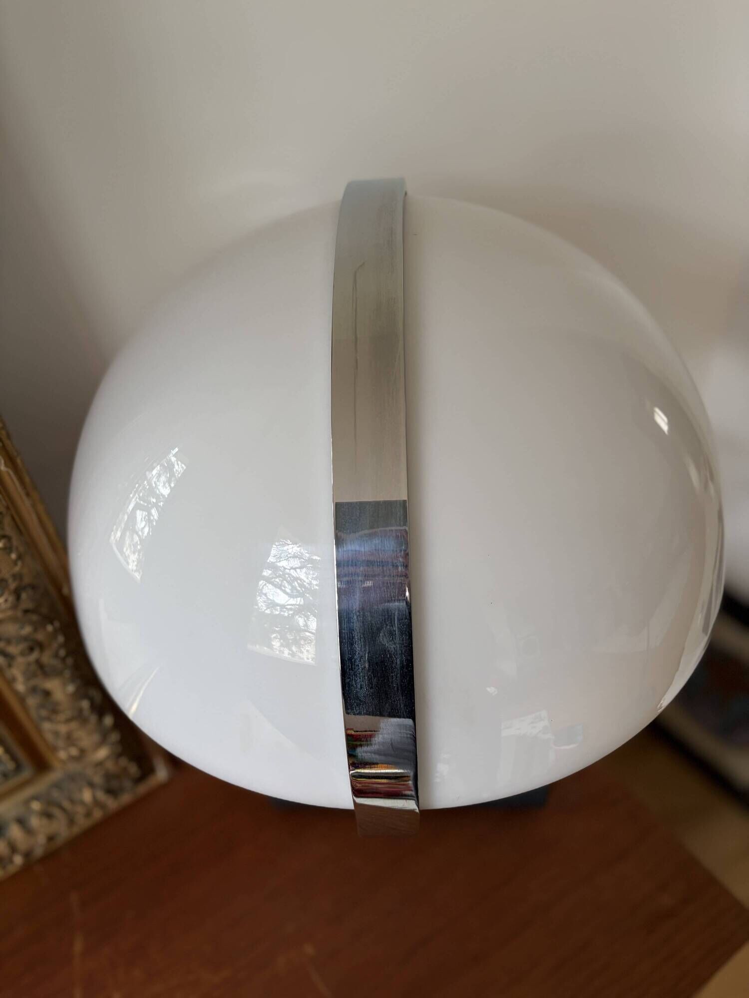 Magnificent vintage Stilnovo Artimeta lamp in excellent condition.