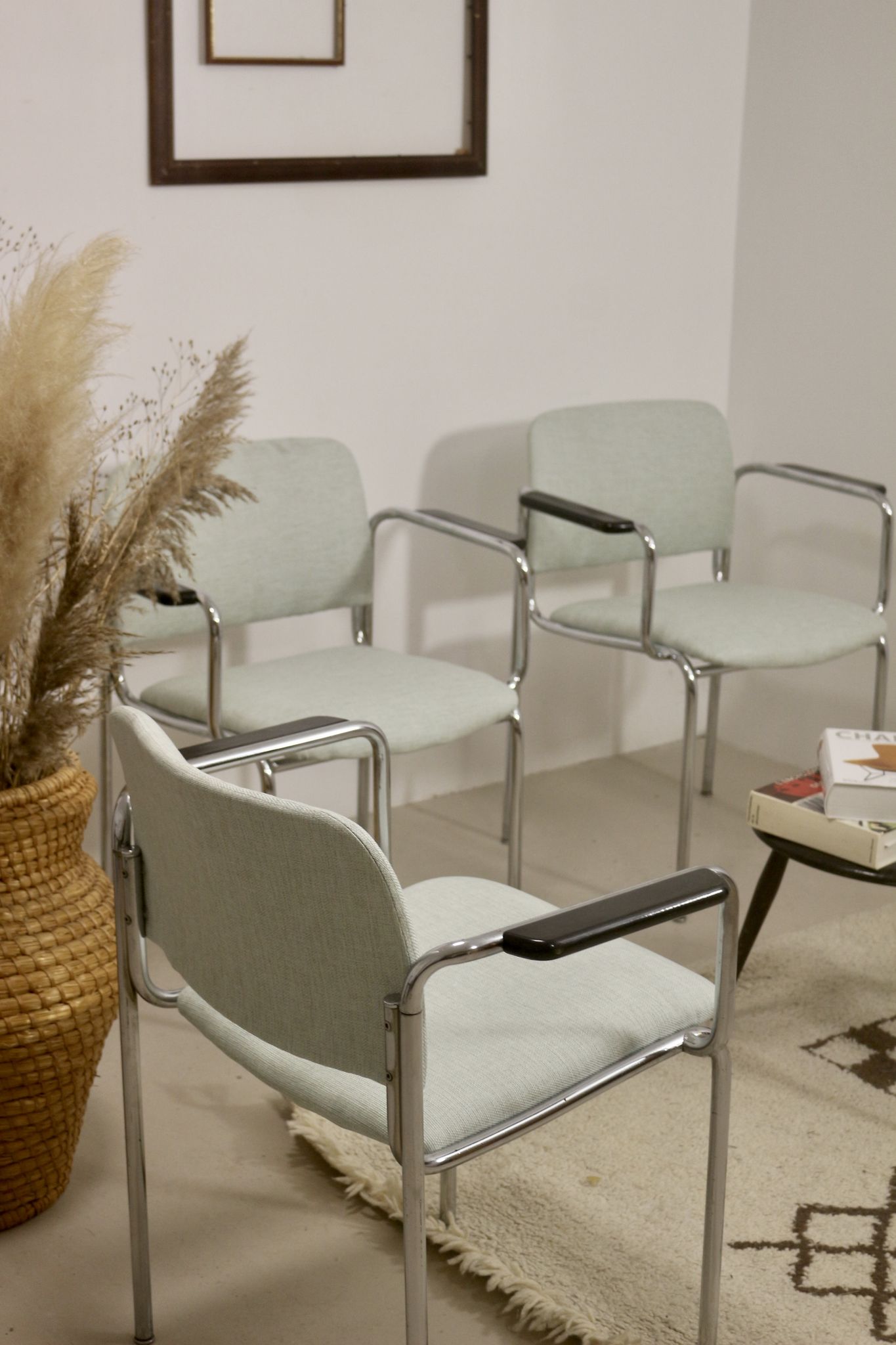 Set de 3 de chaises tubulaires en acier chromé, datant de 1970.Ref Amanda