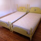 Pair of painted wooden twin beds