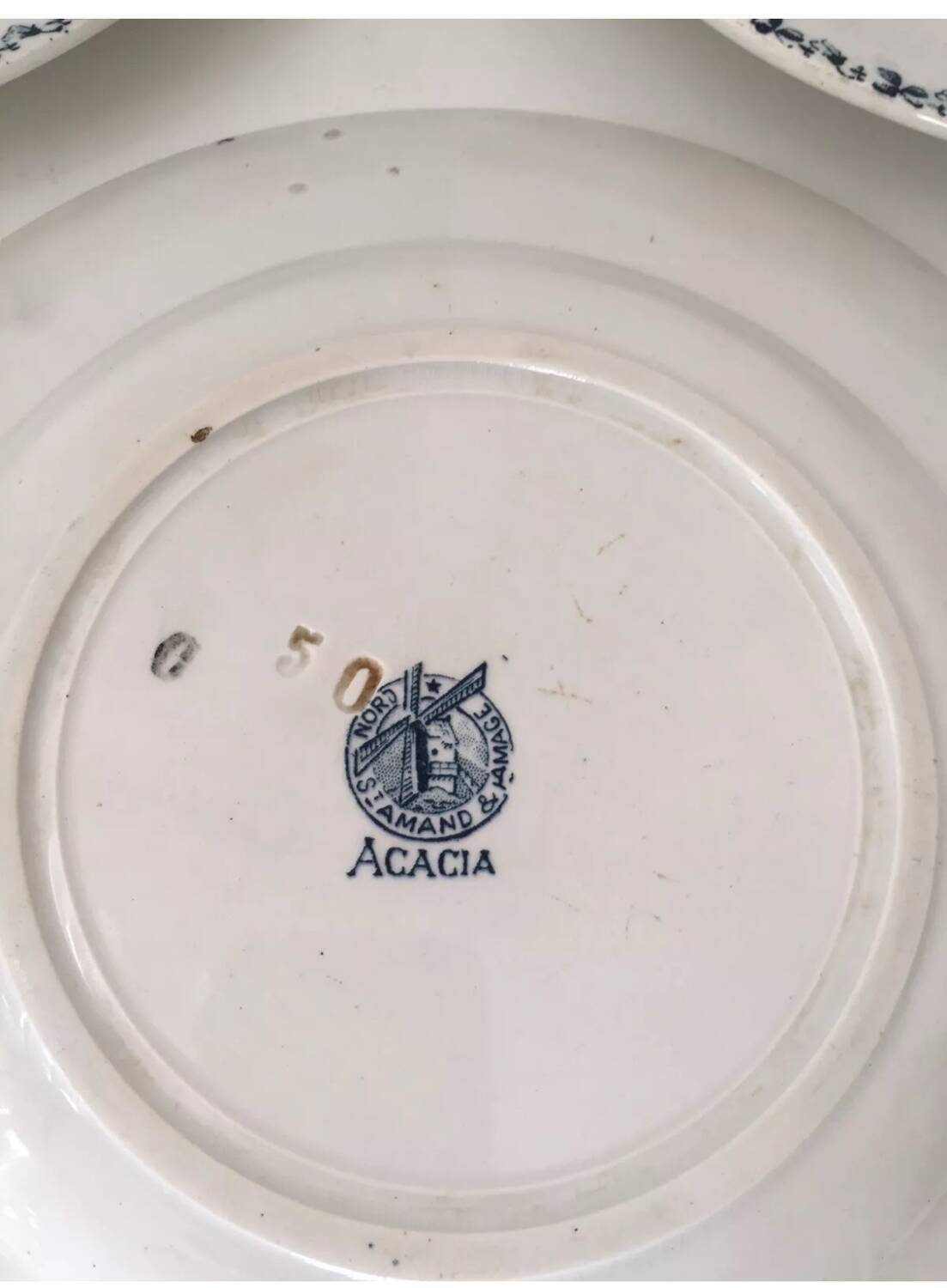 Assiette Terre de Fer St Amand Acacia XIX