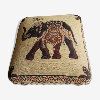 Rests square feet elephant pattern
