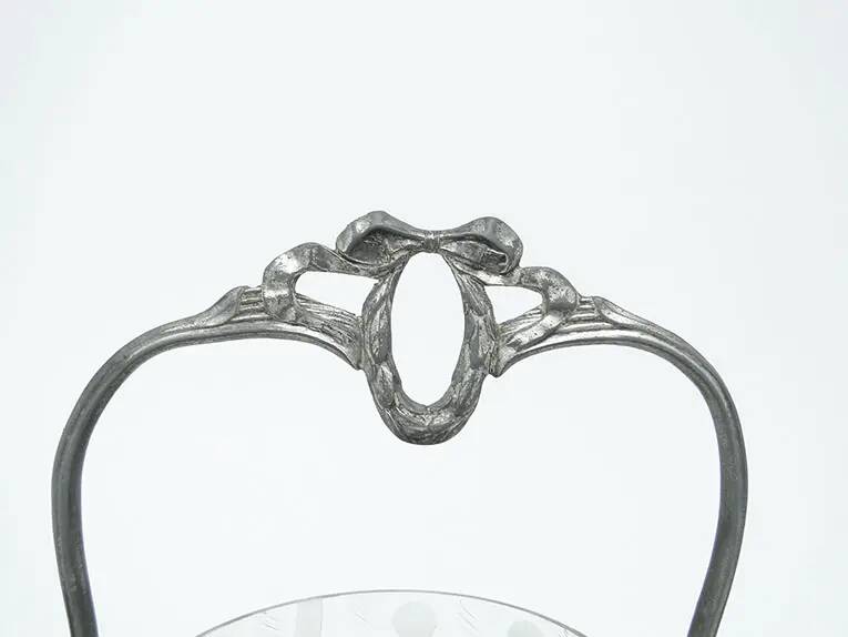 Sucrier Art Nouveau, en laiton argenté, Pologne, années 1920