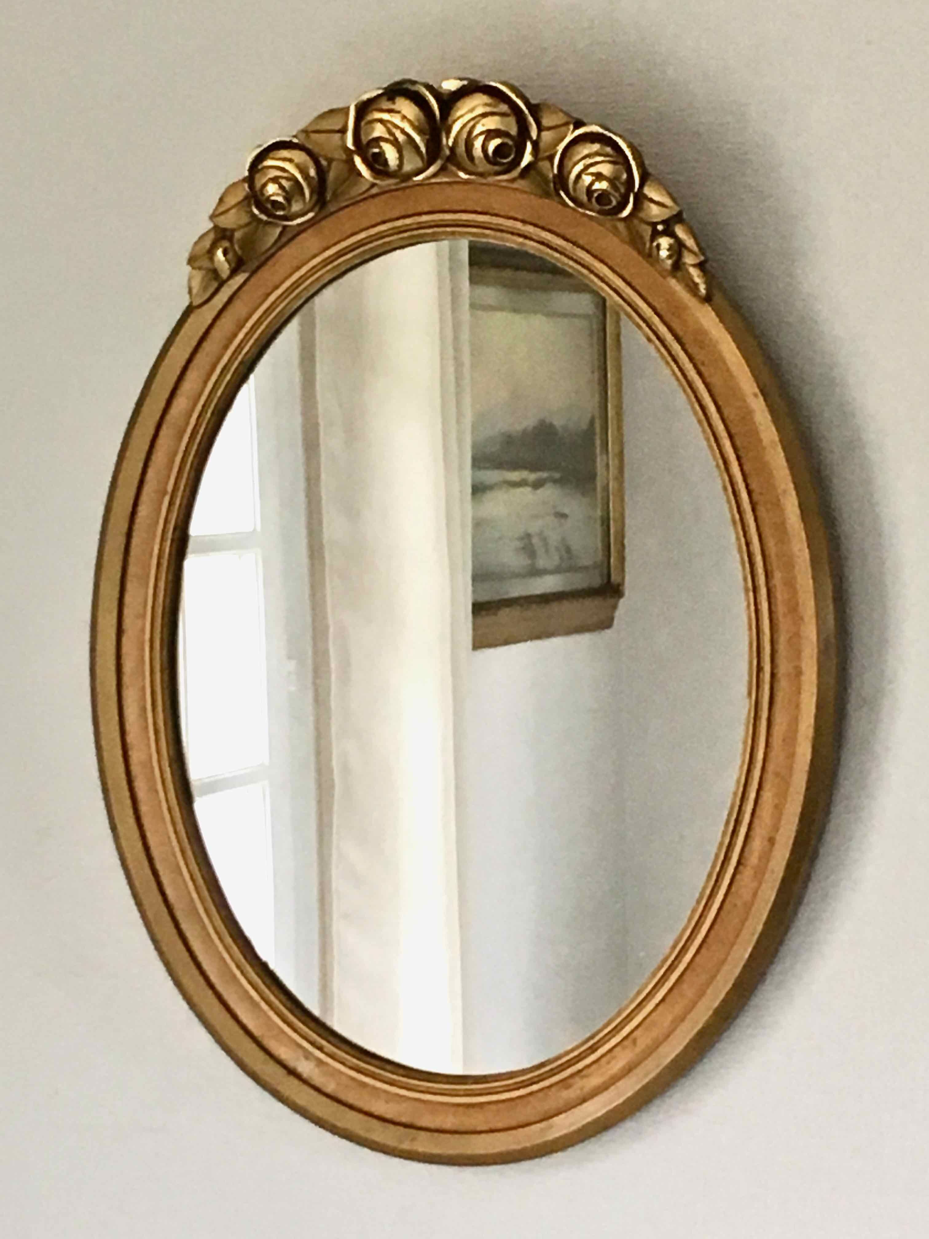 Oval mirror carved gilded wood
