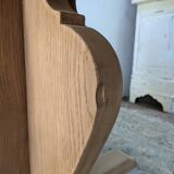 Round table in raw oak