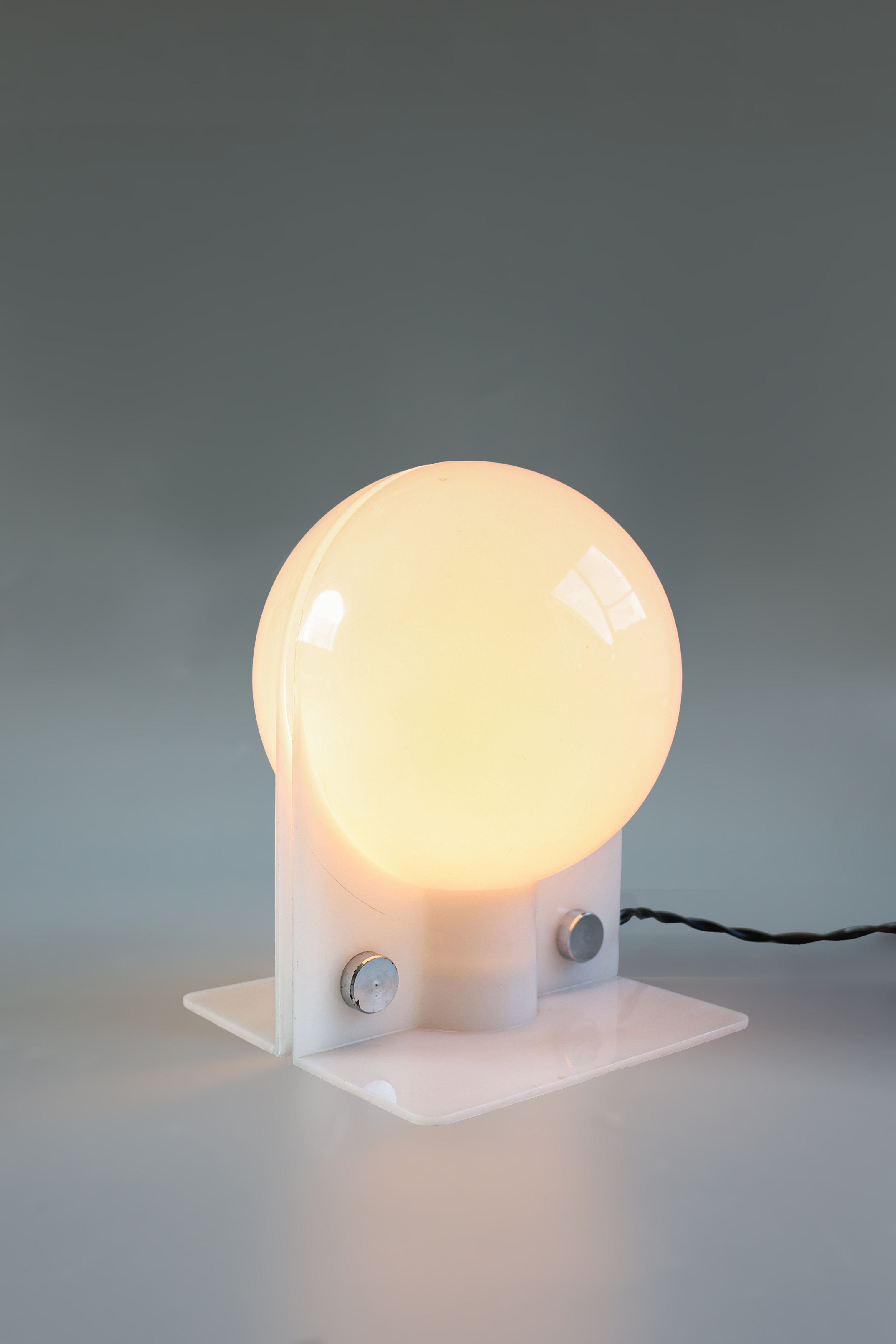 Harvey Guzzini 'Sirio' table lamp, 1970s.