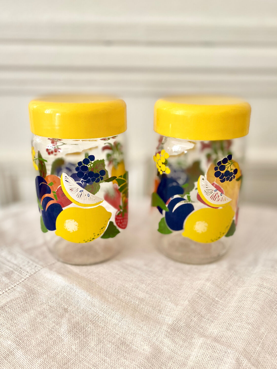 Glass jars The Perfect 70's vintage fruit décor