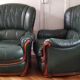 Duo de fauteuils cuir années 1980