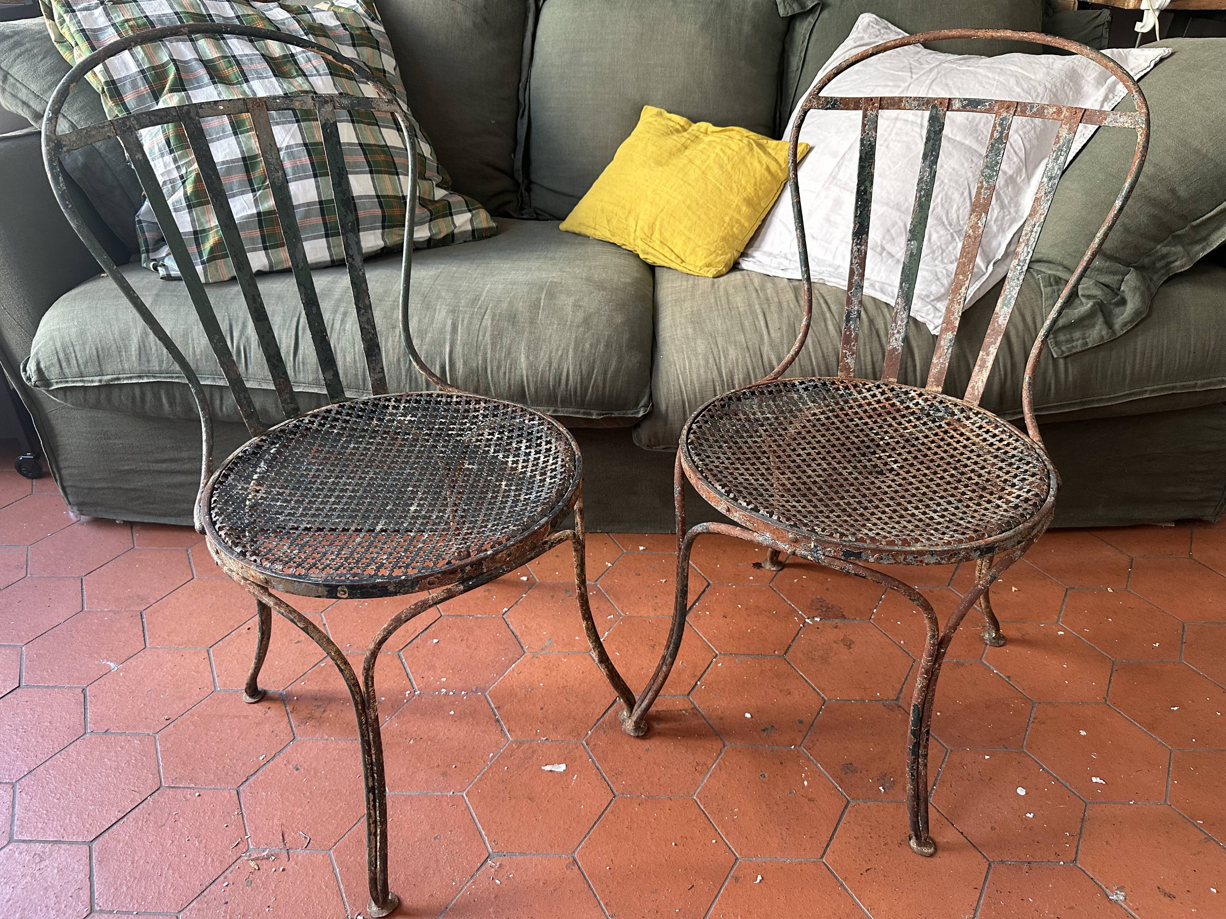 Chaise de jardin en fer peint XIXe