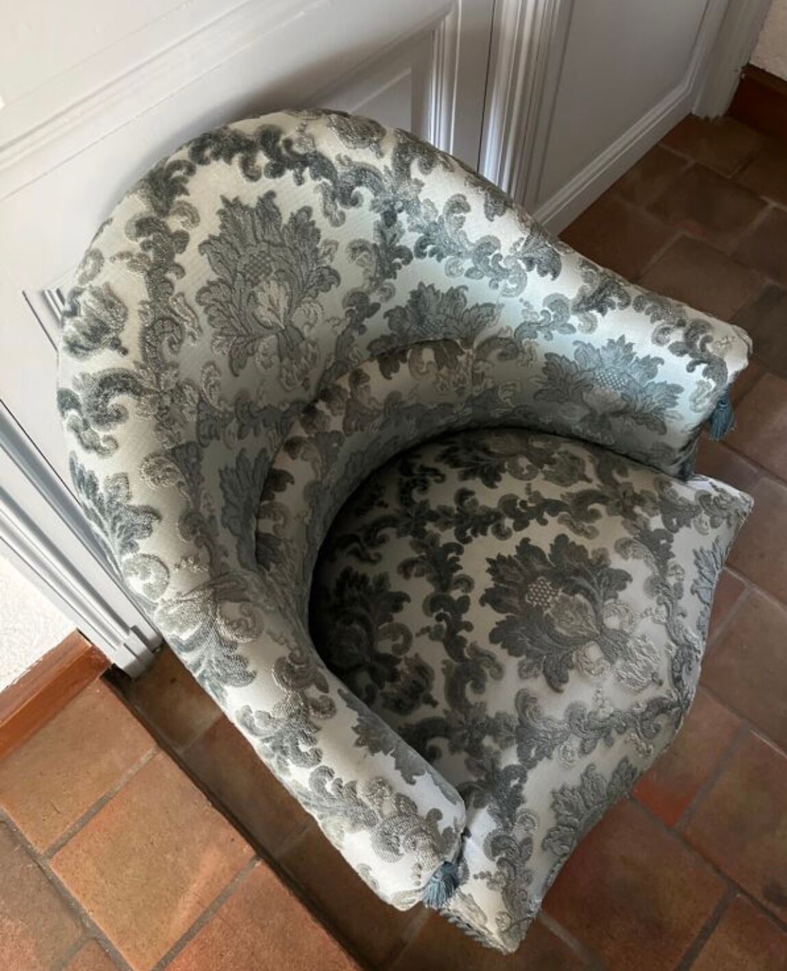 Toad armchair