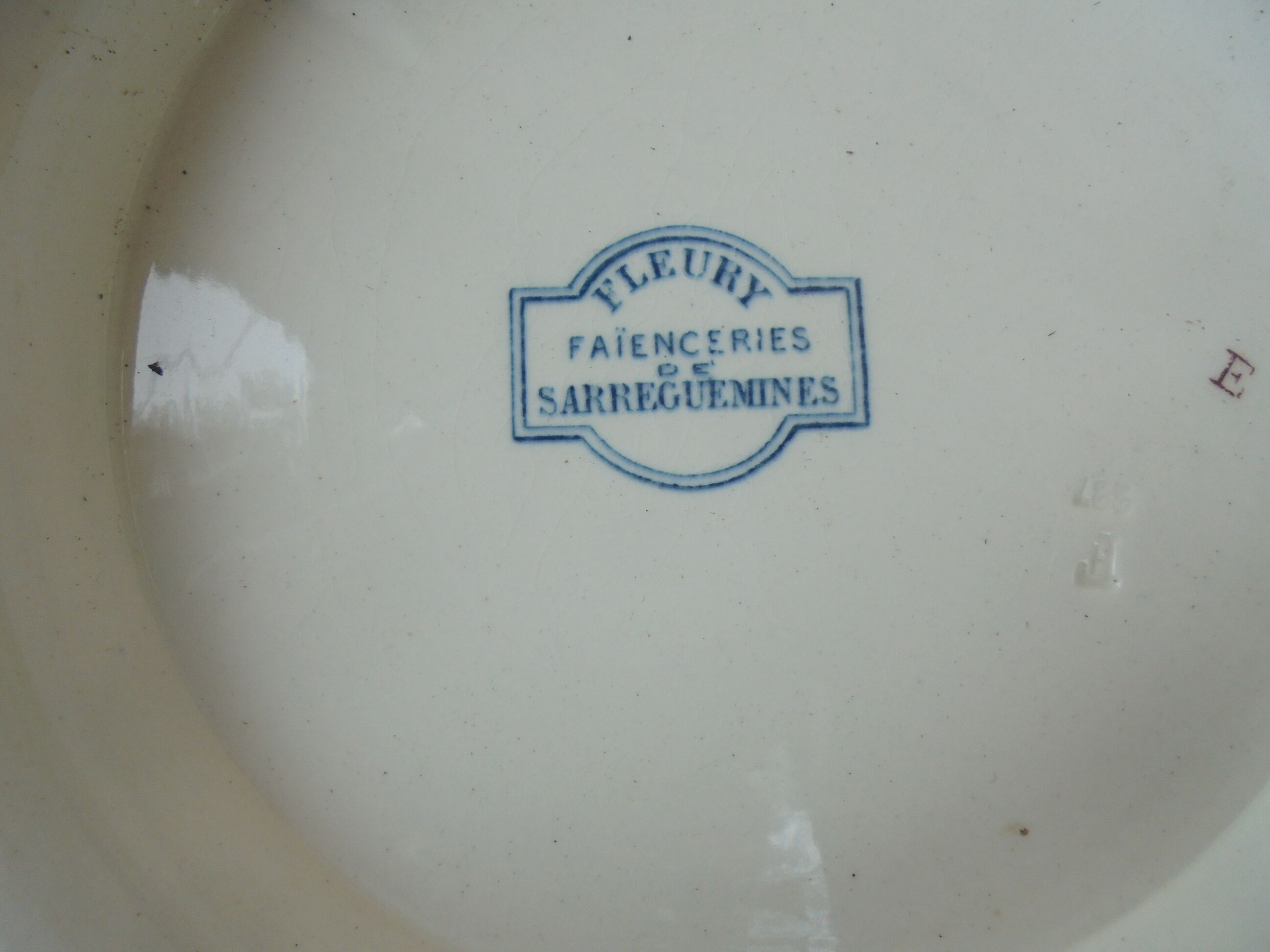 Old plate Sarreguemines