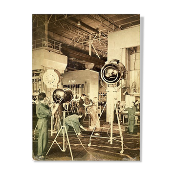 Photographie d'une équipe de cinéma chez Simca