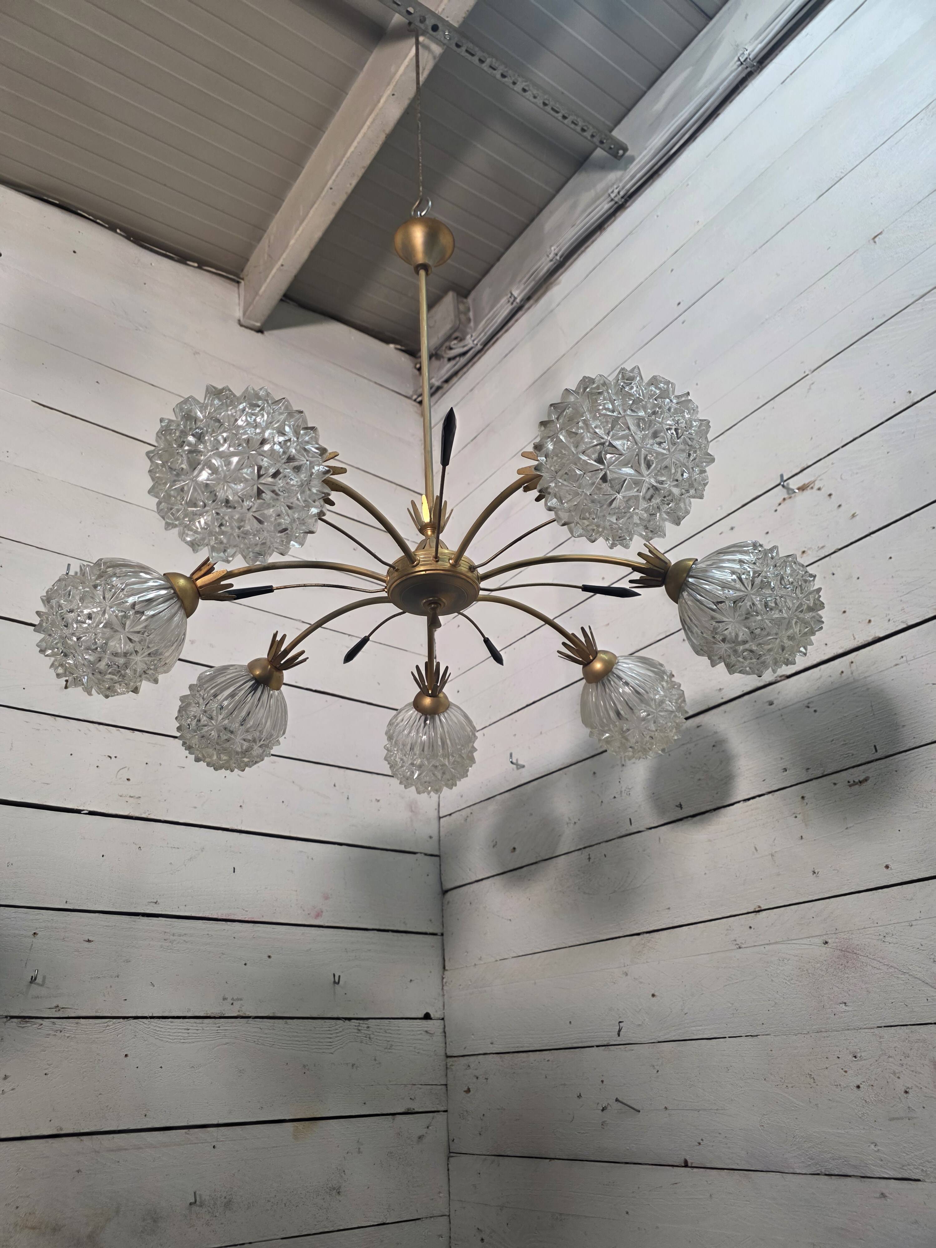 Vintage chandelier with 7 lights from the 60s/70s.
