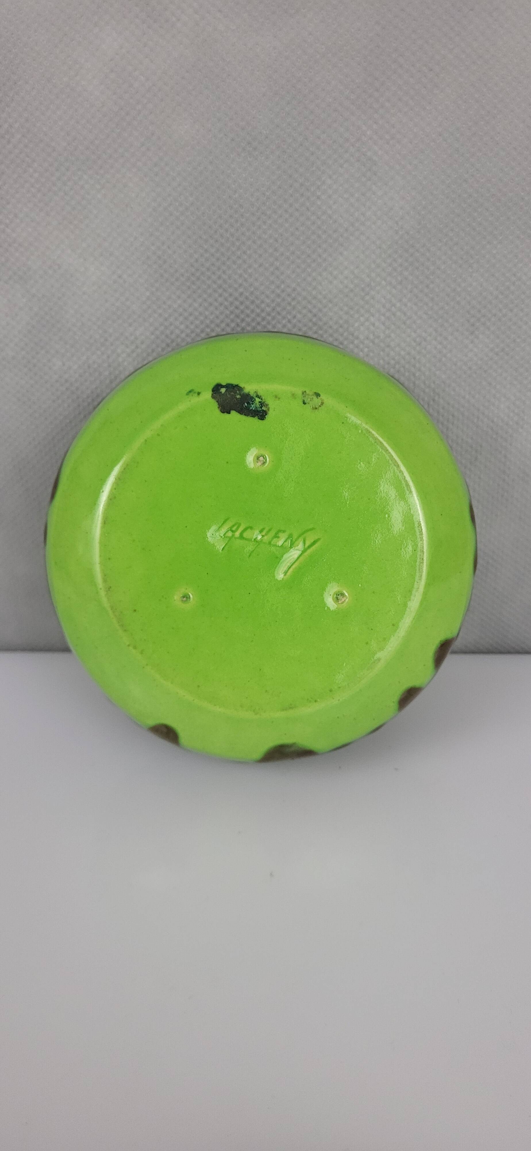 Stoneware box signed Lacheny / Puisaye