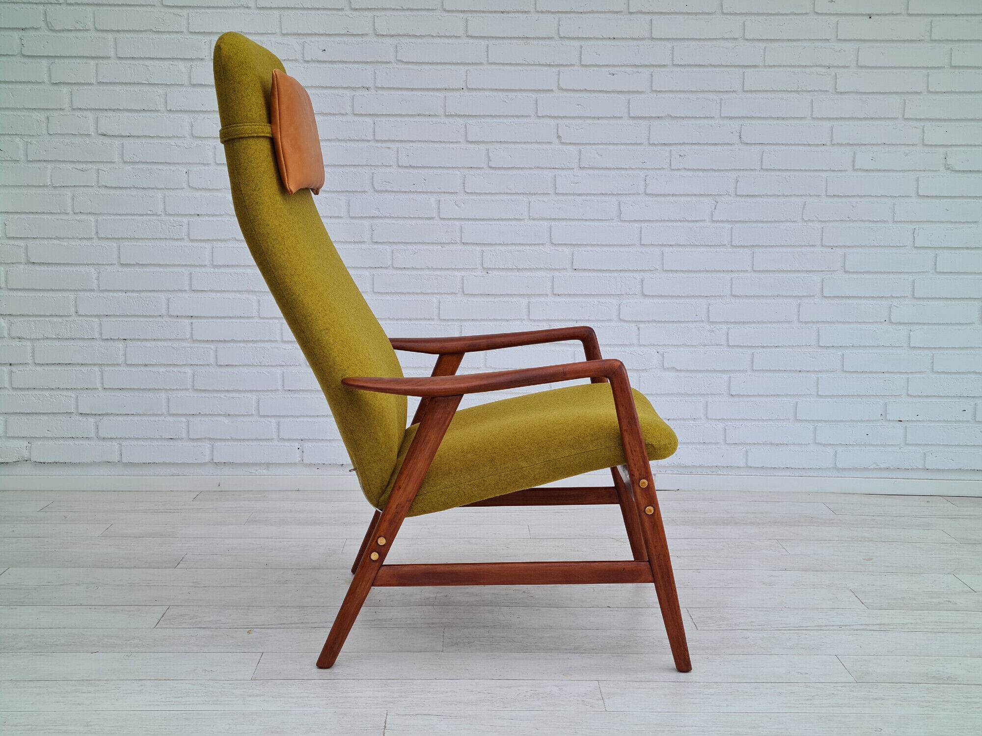 Alf Svensson, 60s, armchair model Kontur, completely restored, furniture wool