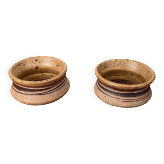 Set of 2 studio pottery bowls in modern mid-century Danish style by Tue Poulsen for Tue Keramik, 1960s.