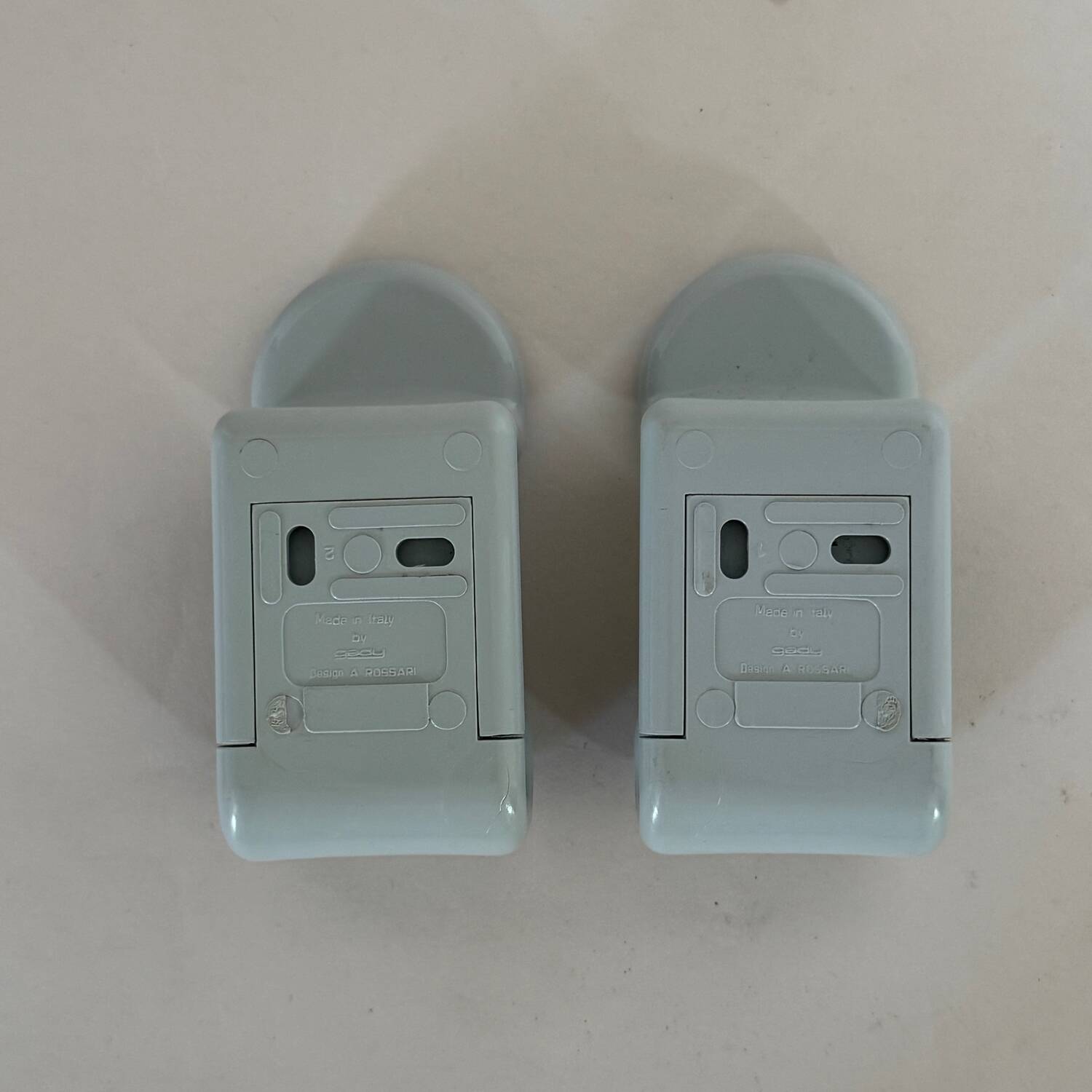 Paire de patères par Ambrogio Rossari pour Gedy Italie années 1970